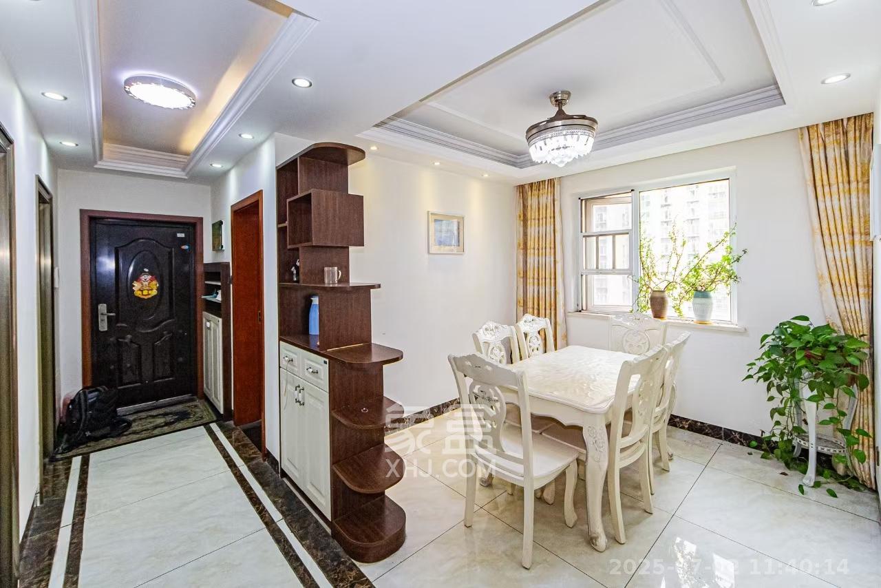 万国城(当代满庭春MOMA)三期  4室2厅2卫    2750.0元/月 万国城(当代满庭春MOMA)三期  4室2厅2卫    2750.0元/月室内图