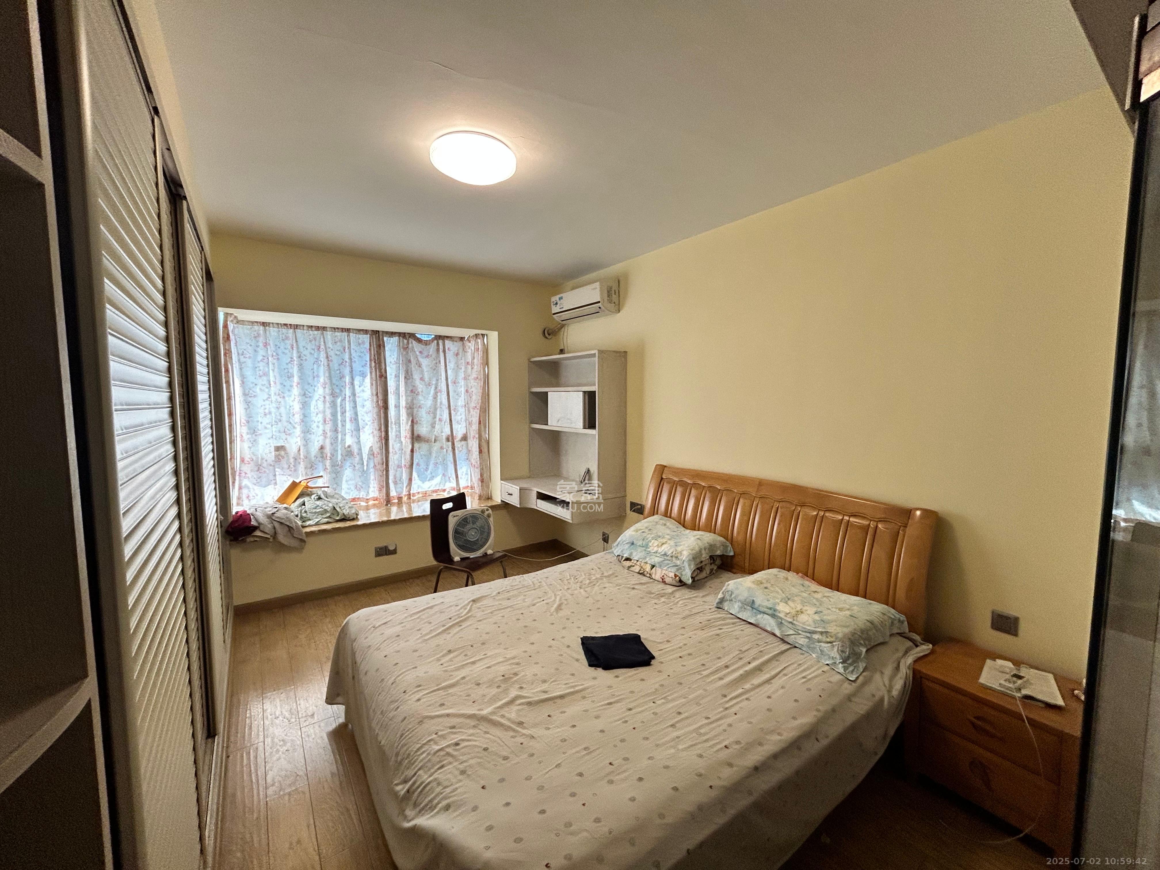 雅致名园  3室2厅2卫    3600.0元/月室内图