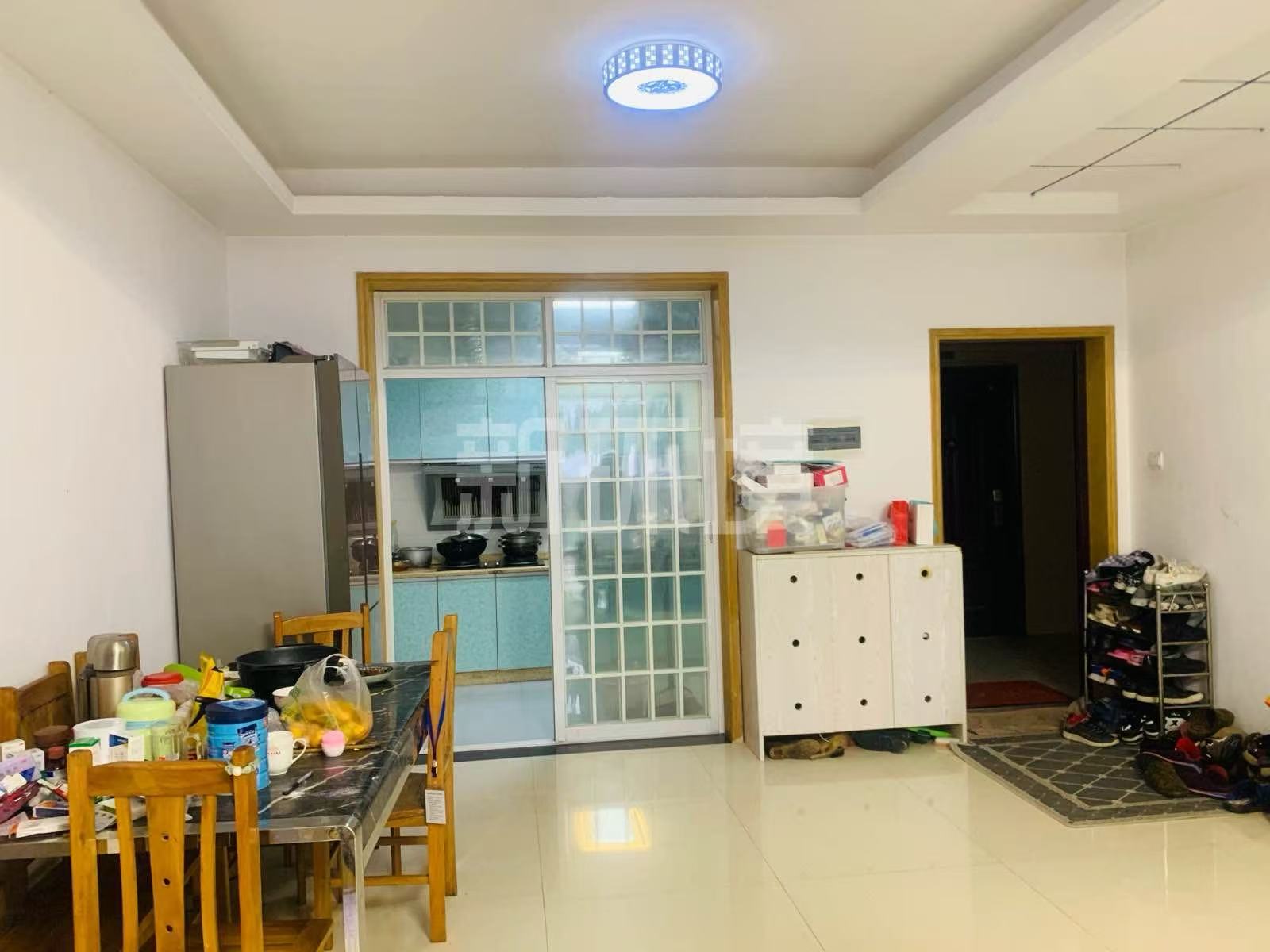 天健佳苑 3室2厅1卫 1250.0元/月 天健佳苑 3室2厅1卫 1250.0元/月室内图