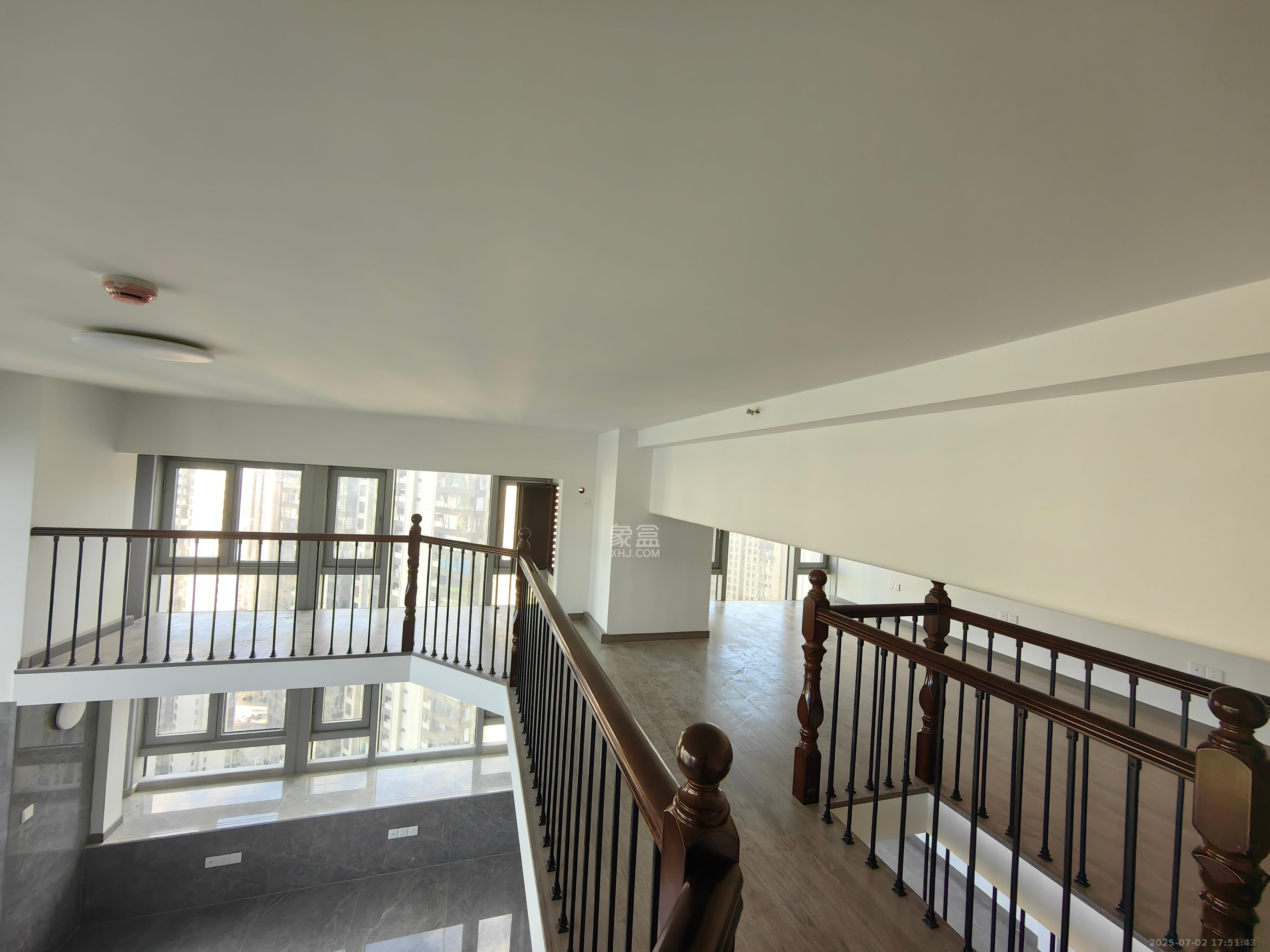 福晟翡翠湾 2室2厅2卫 3500.0元/月 福晟翡翠湾 2室2厅2卫 3500.0元/月室内图