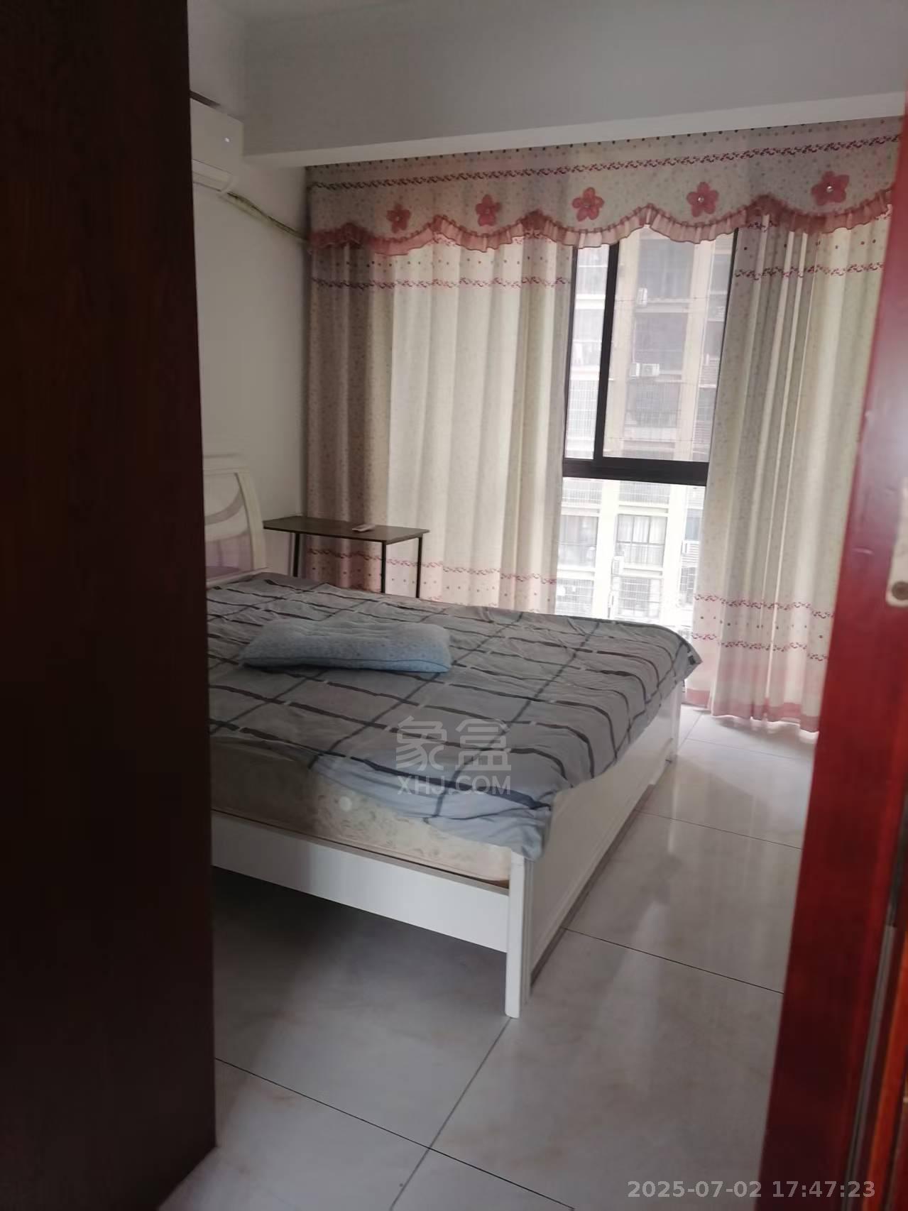 旺城天悦领秀香江 3室2厅2卫 1600.0元/月 旺城天悦领秀香江 3室2厅2卫 1600.0元/月室内图