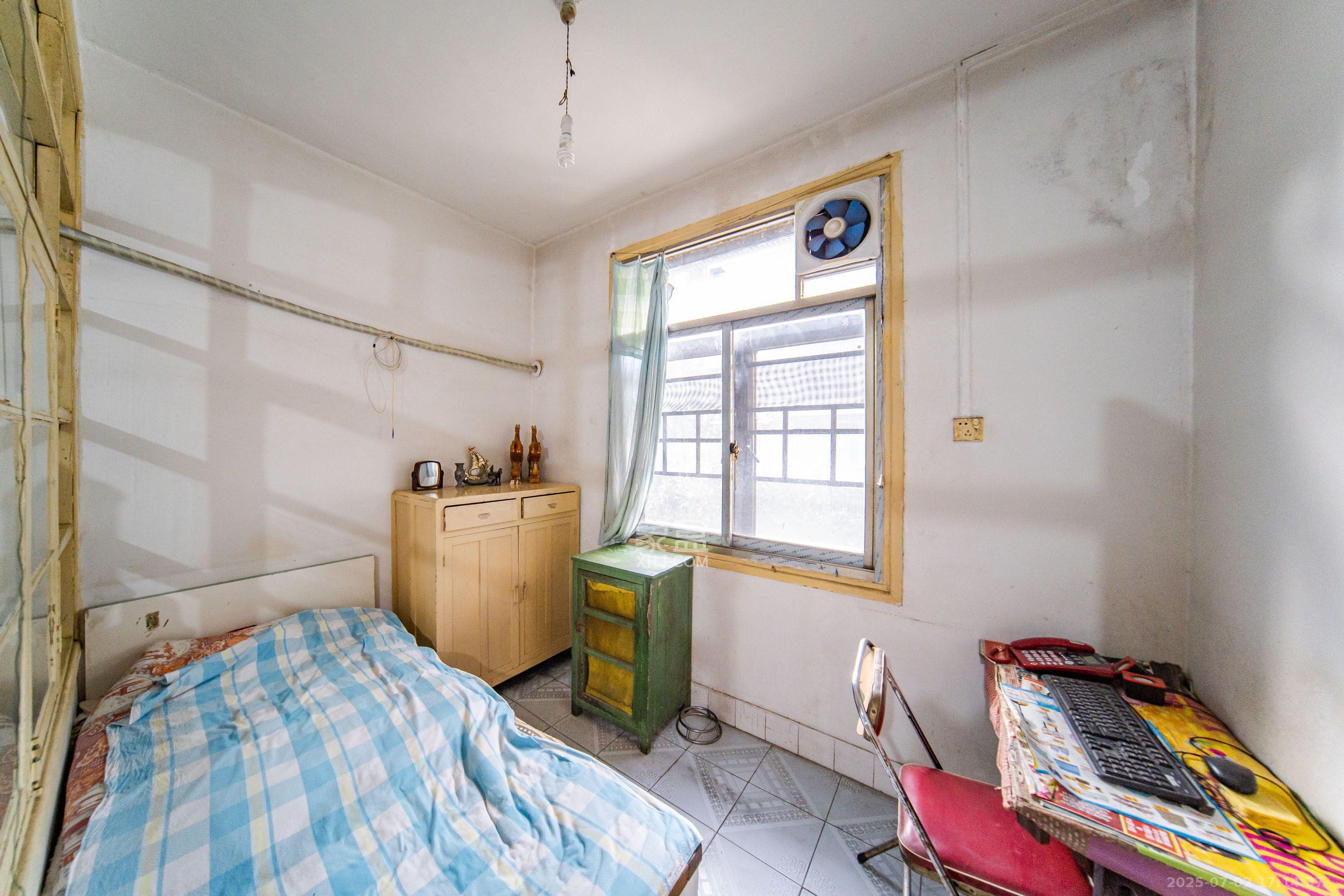 矿冶研究院(科学村社区) 3室1厅1卫 1700.0元/月 矿冶研究院(科学村社区) 3室1厅1卫 1700.0元/月室内图