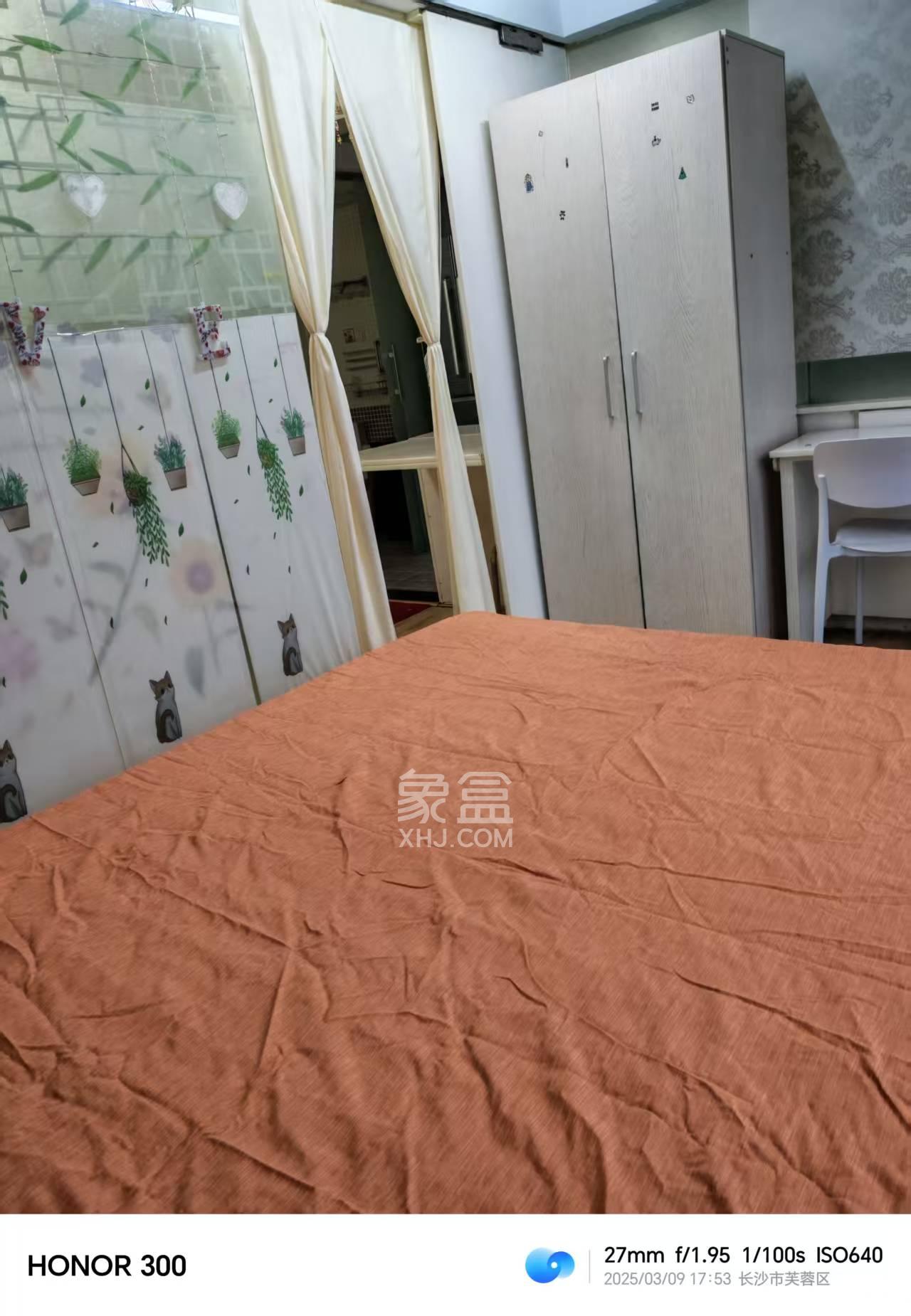 上东印象  1室1厅1卫    1600.0元/月 上东印象  1室1厅1卫    1600.0元/月室内图