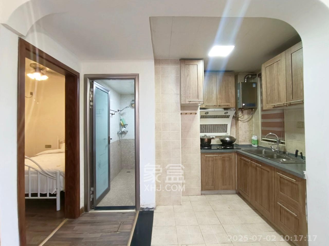 米兰春天  2室2厅1卫    1800.0元/月 米兰春天  2室2厅1卫    1800.0元/月室内图