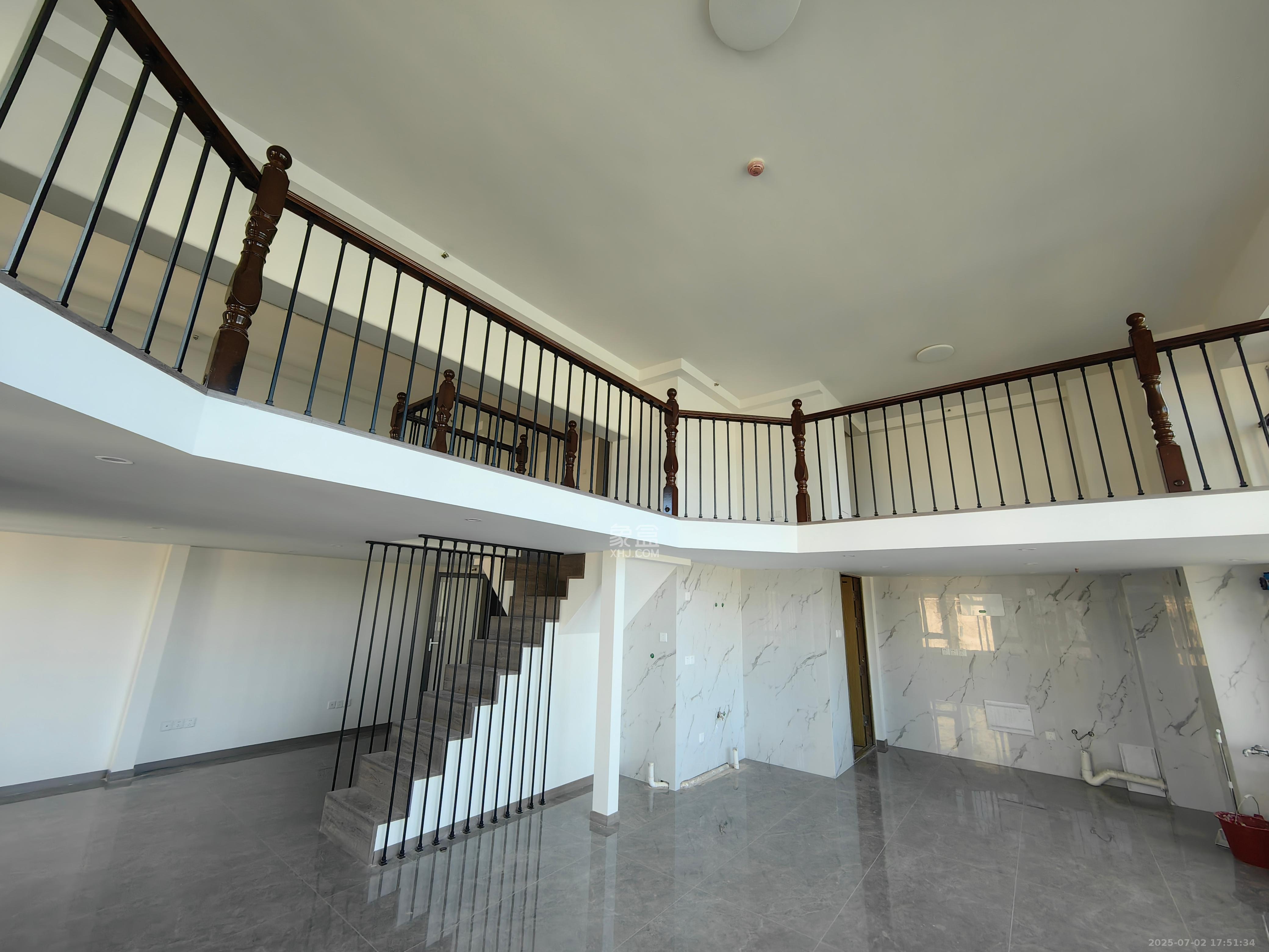 福晟翡翠湾 2室2厅2卫 3500.0元/月 福晟翡翠湾 2室2厅2卫 3500.0元/月室内图