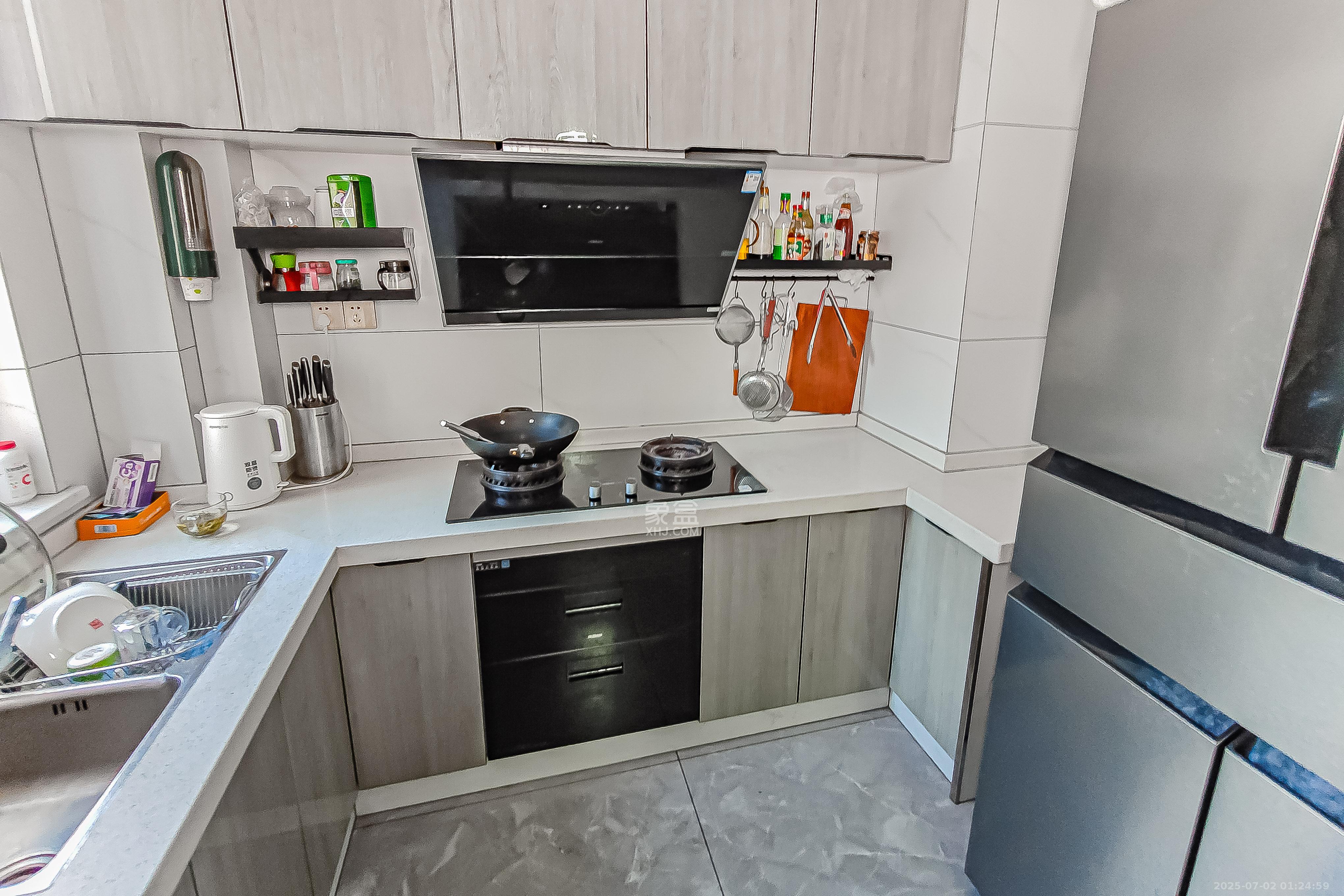 旭辉美的东樾城 4室2厅2卫 139.8万 旭辉美的东樾城 4室2厅2卫 139.8万厨房