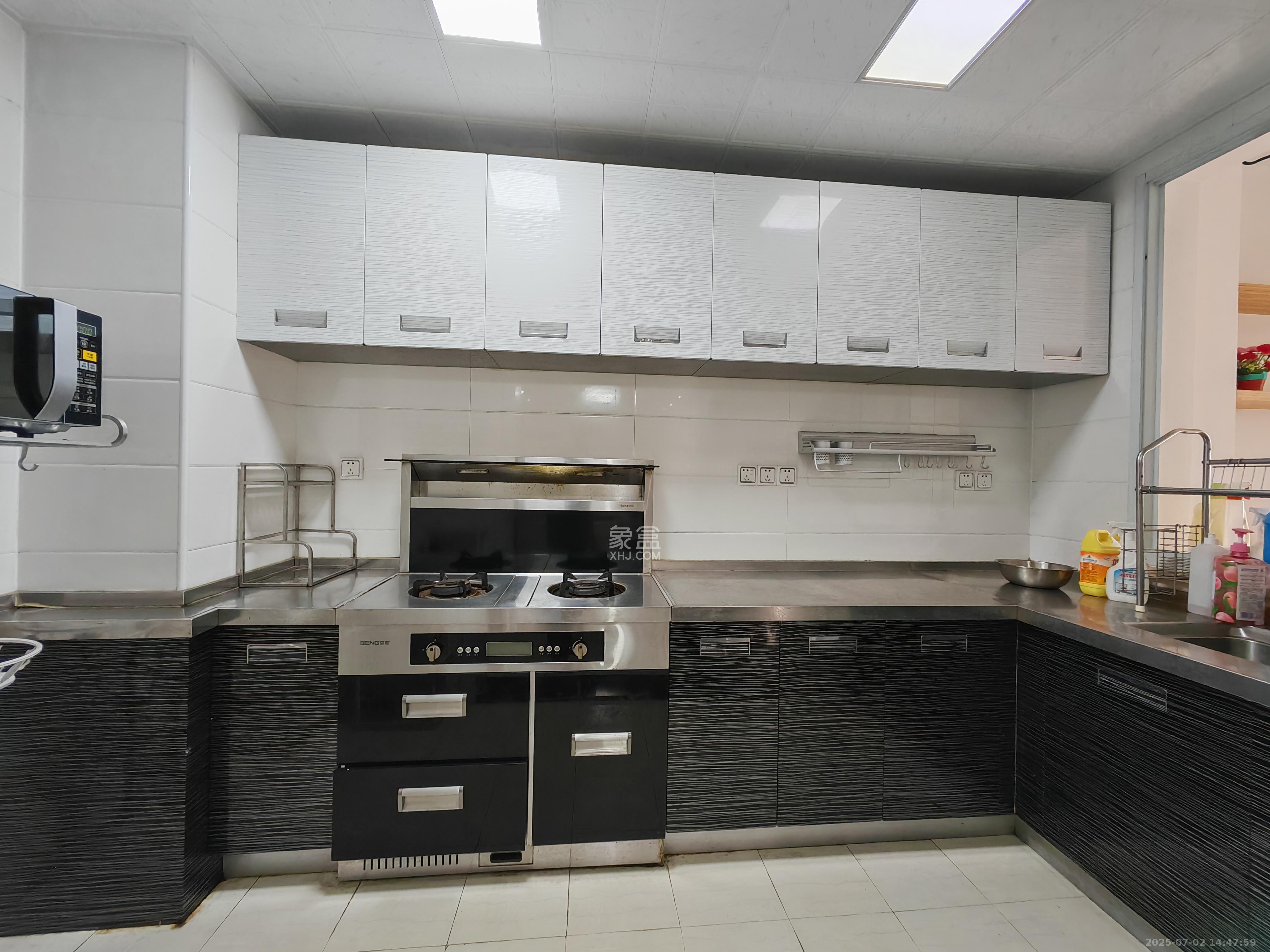 中海梅溪湖壹号  3室2厅1卫    2800.0元/月 中海梅溪湖壹号  3室2厅1卫    2800.0元/月室内图