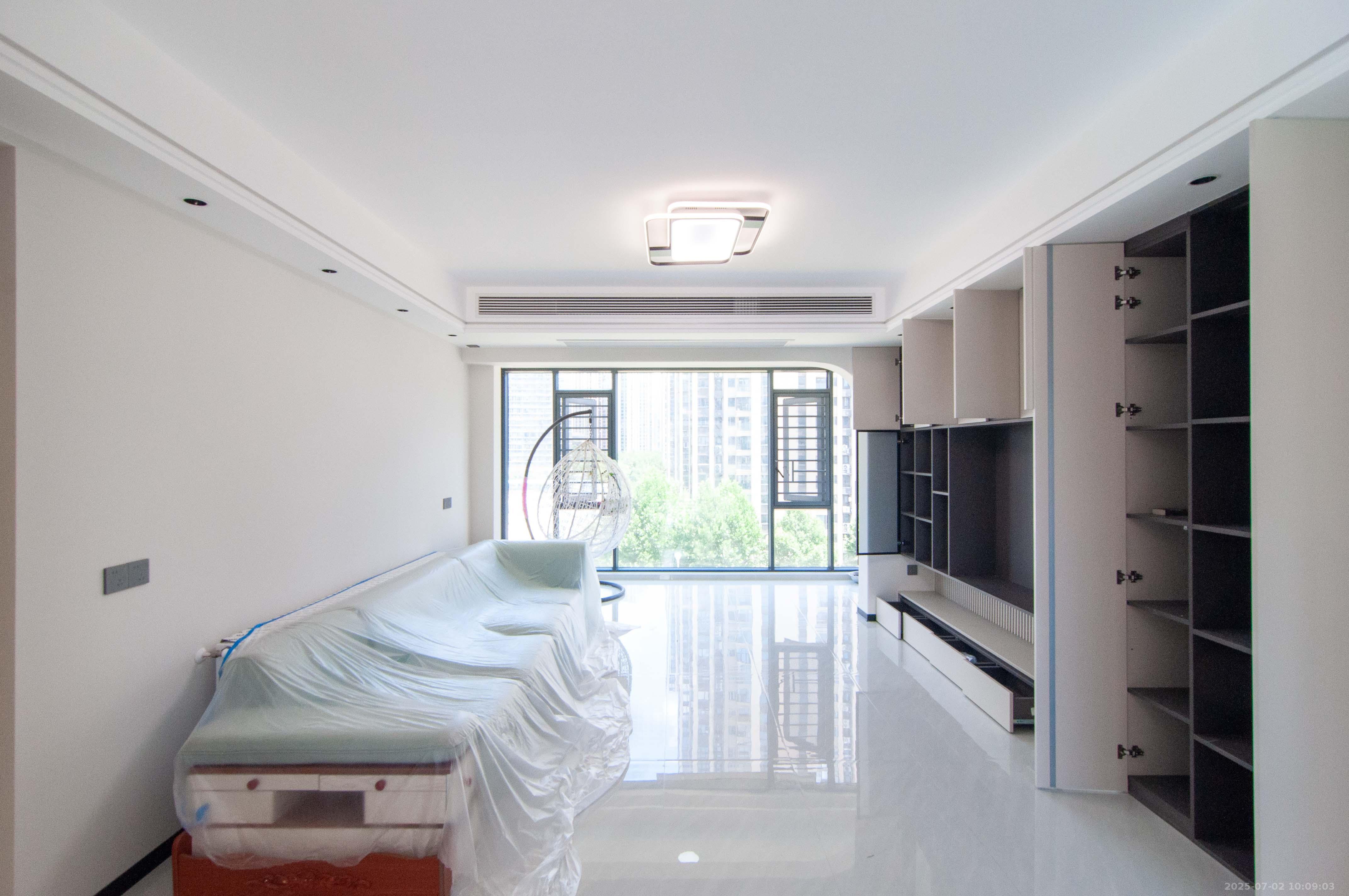 振业城四期 4室2厅2卫 236.0万 振业城四期 4室2厅2卫 236.0万客厅