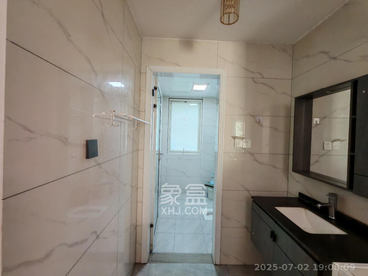 北辰三角洲E7区  4室2厅2卫   4500.00元/月室内图