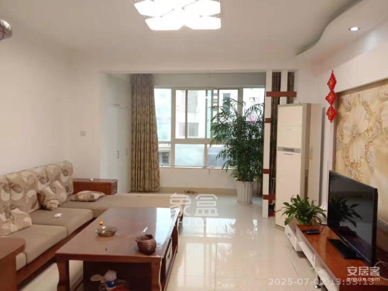 滨江美寓(滨江丽园) 3室2厅2卫 2600.0元/月 滨江美寓(滨江丽园) 3室2厅2卫 2600.0元/月室内图