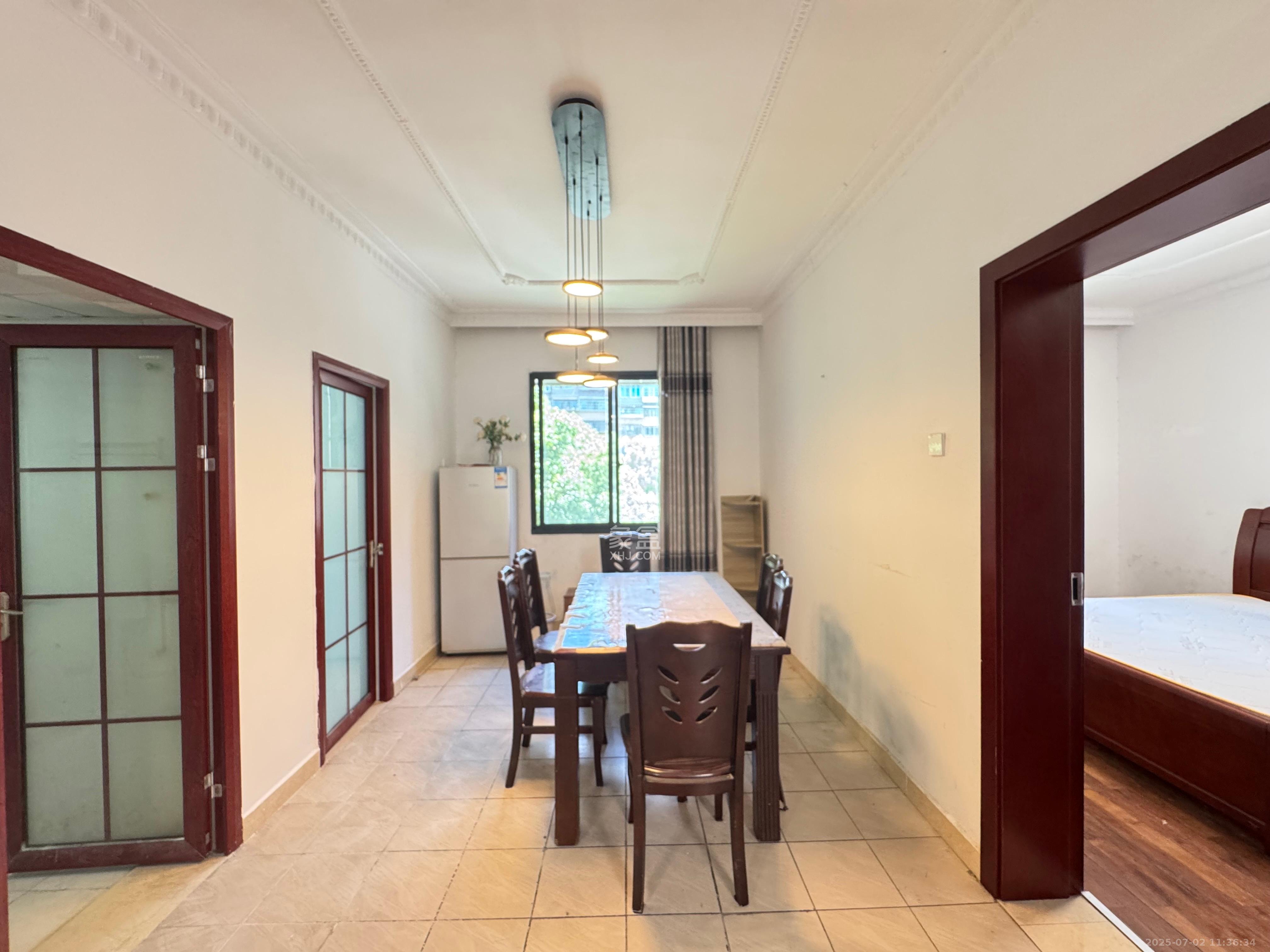 火星五片 3室2厅1卫 2200.0元/月 火星五片 3室2厅1卫 2200.0元/月室内图