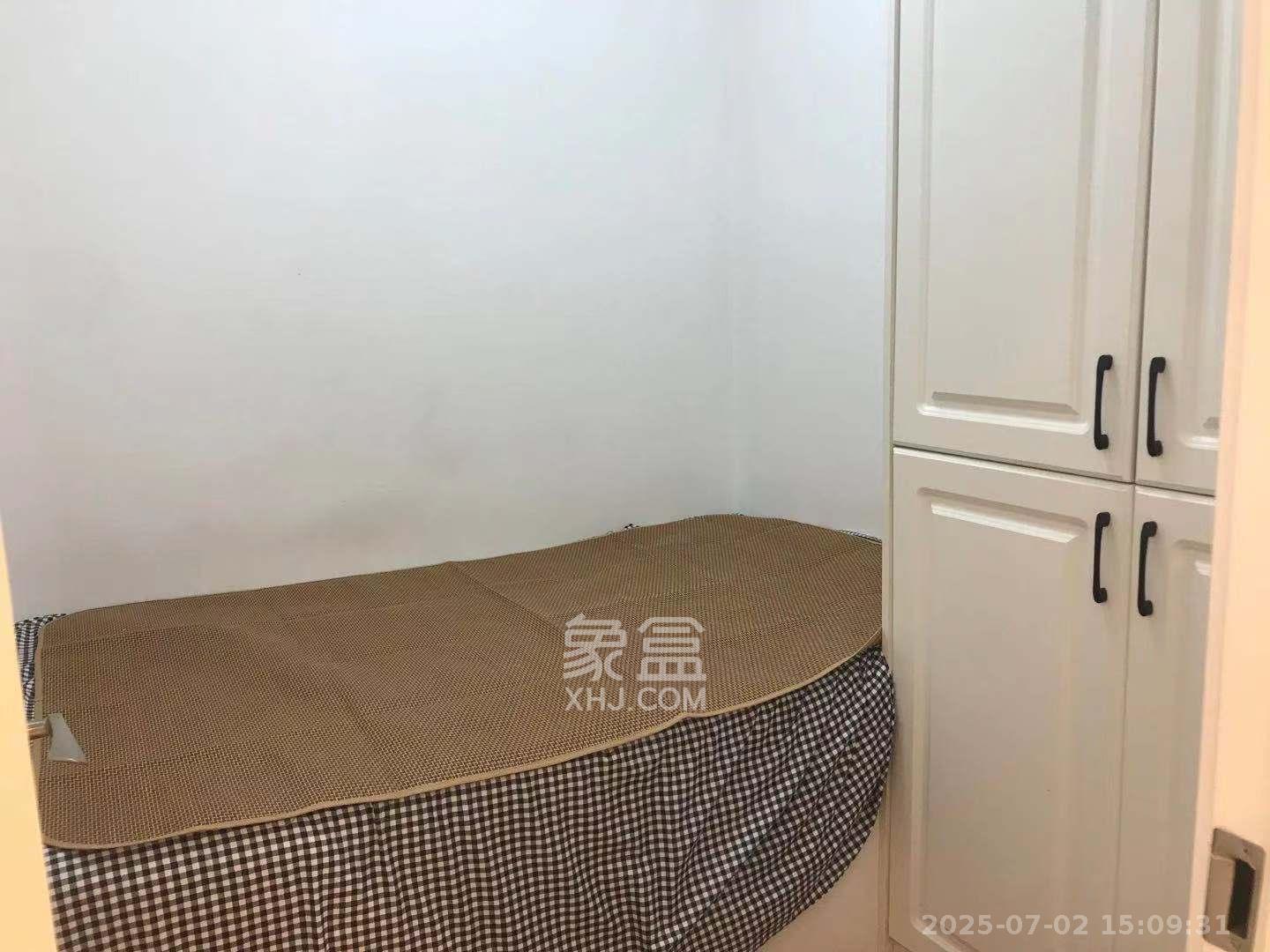 明城公寓  1室1厅1卫   1200.00元/月室内图