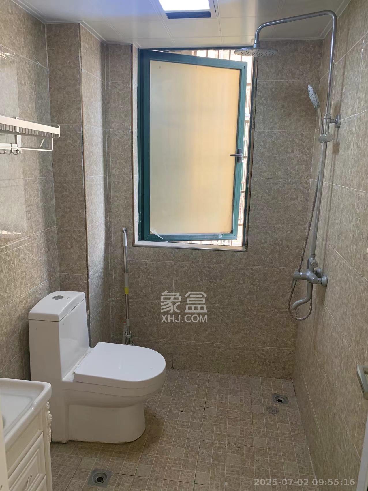 西韵佳苑  3室2厅1卫    3000.0元/月室内图