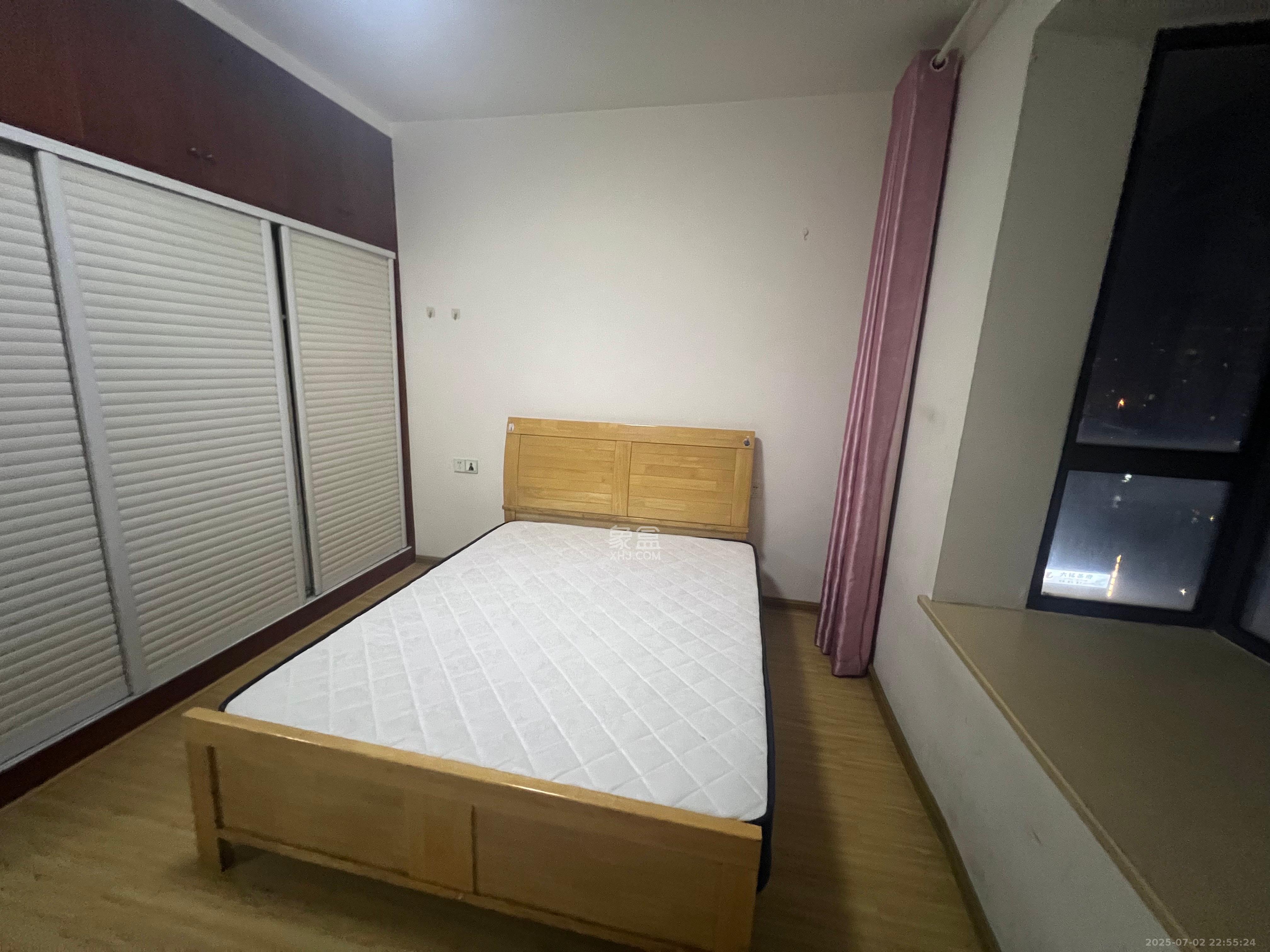 华悦城  1室2厅2卫   2700.00元/月室内图