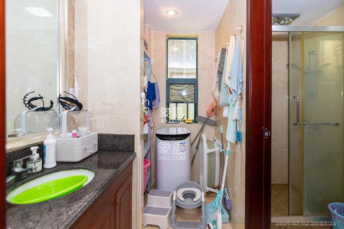 富基世纪公园  3室2厅1卫    53.8万 富基世纪公园  3室2厅1卫    53.8万卫生间