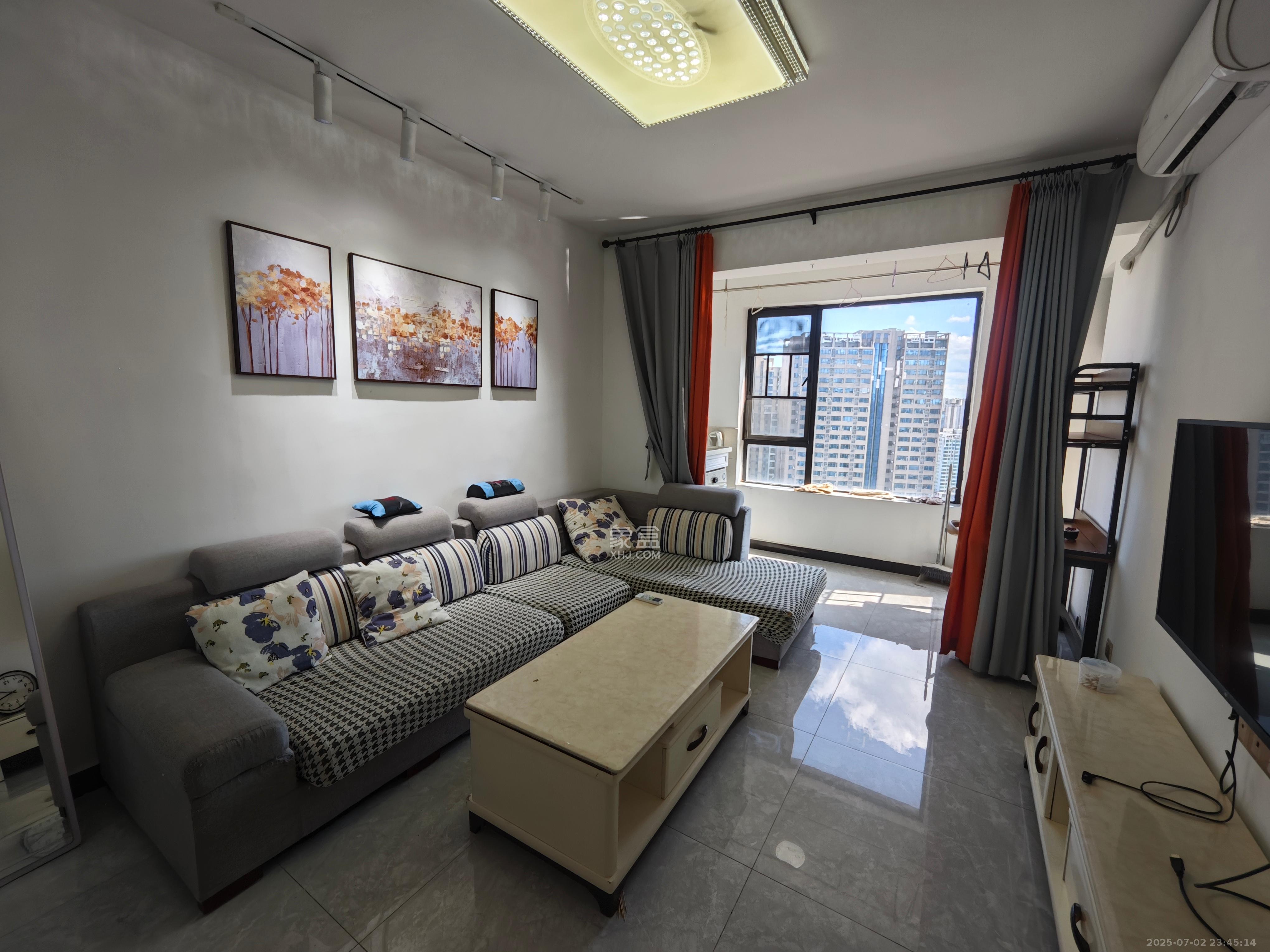 荷花园市直教师村(长沙市教育局直属教师二村) 3室2厅1卫 2500.0元/月 荷花园市直教师村(长沙市教育局直属教师二村) 3室2厅1卫 2500.0元/月室内图