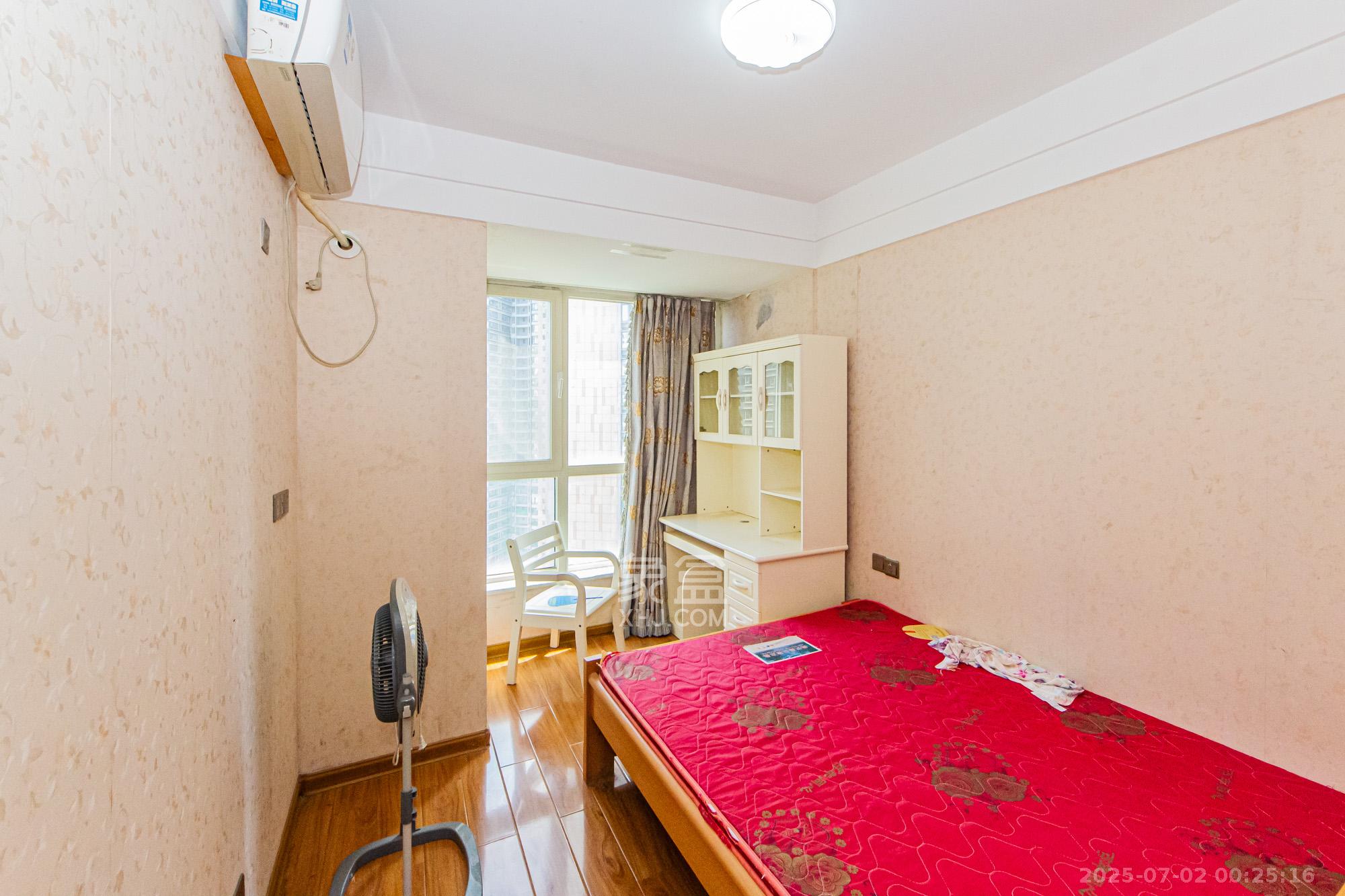 北辰三角洲E5区  3室2厅2卫    180.0万 北辰三角洲E5区  3室2厅2卫    180.0万卧室