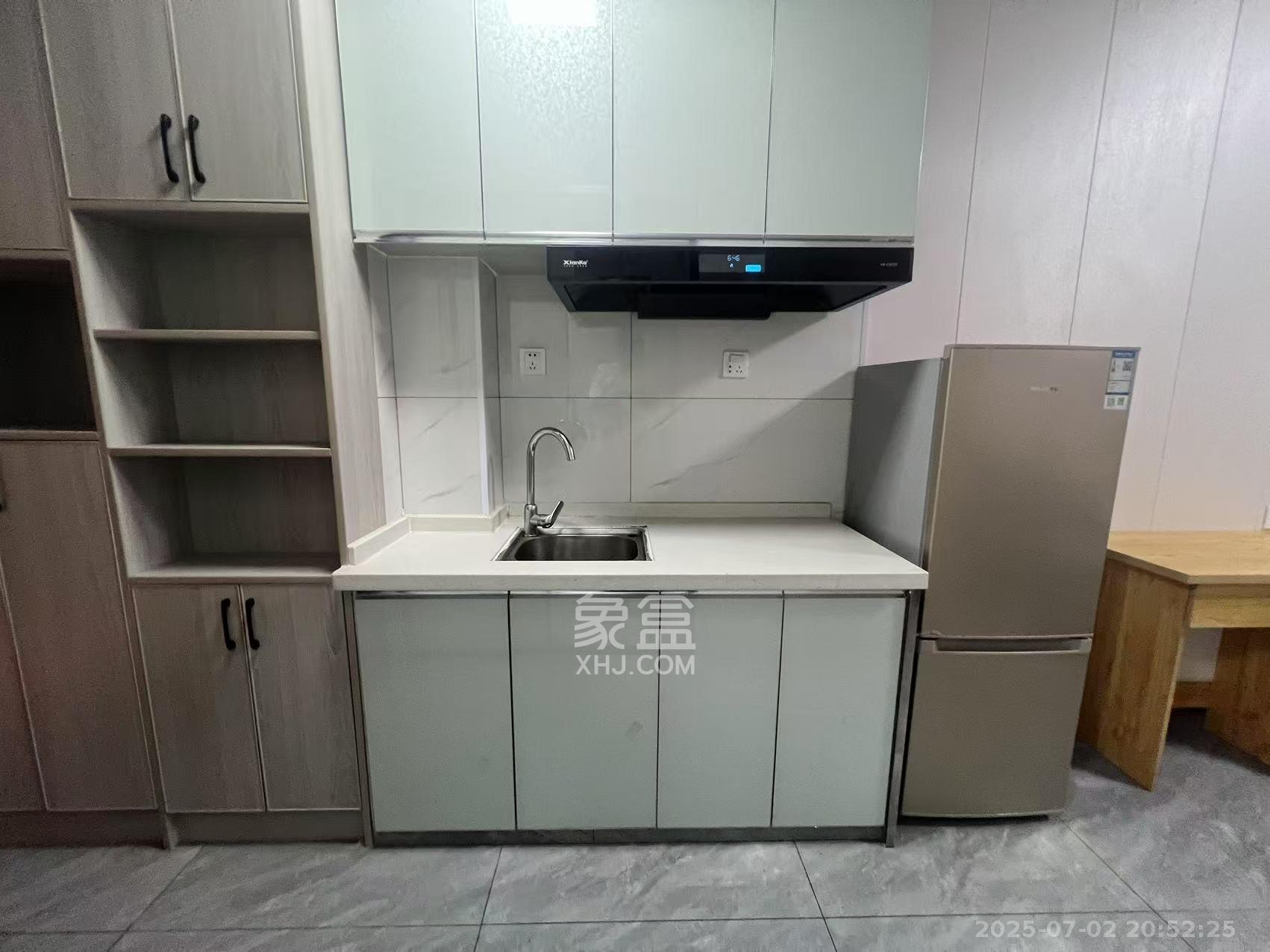 保利麓谷林语I区  1室1厅1卫   1450.00元/月室内图