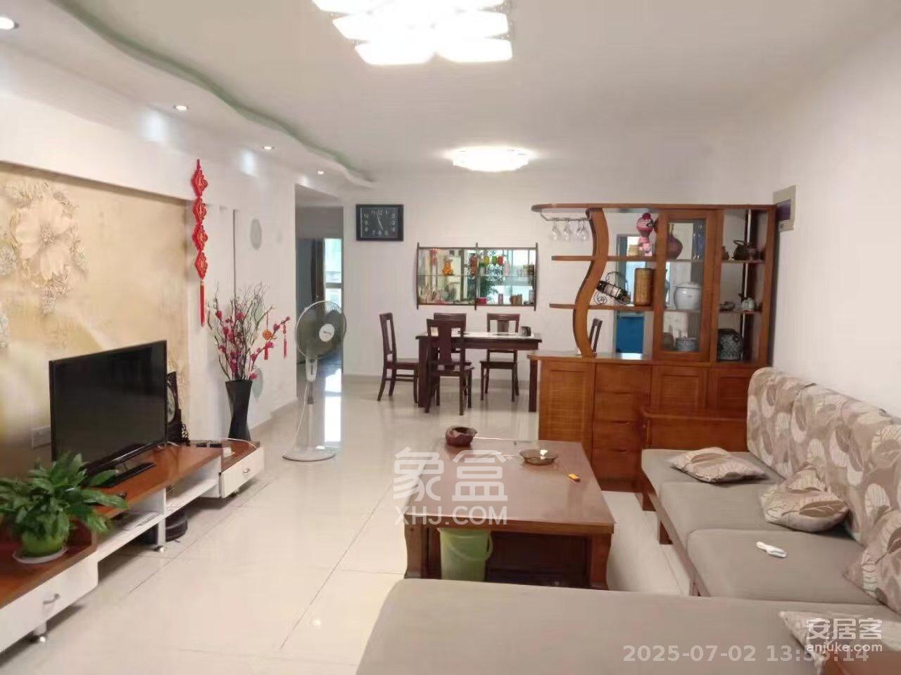 滨江美寓(滨江丽园) 3室2厅2卫 2600.0元/月 滨江美寓(滨江丽园) 3室2厅2卫 2600.0元/月室内图