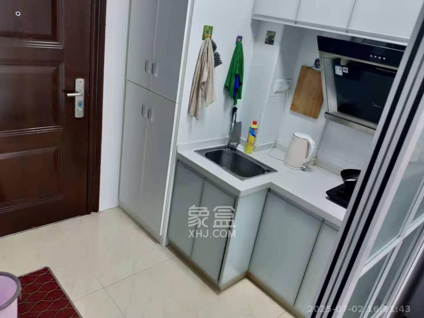 华侨假日中心(晟华苑) 2室1厅1卫 1700.0元/月 华侨假日中心(晟华苑) 2室1厅1卫 1700.0元/月室内图