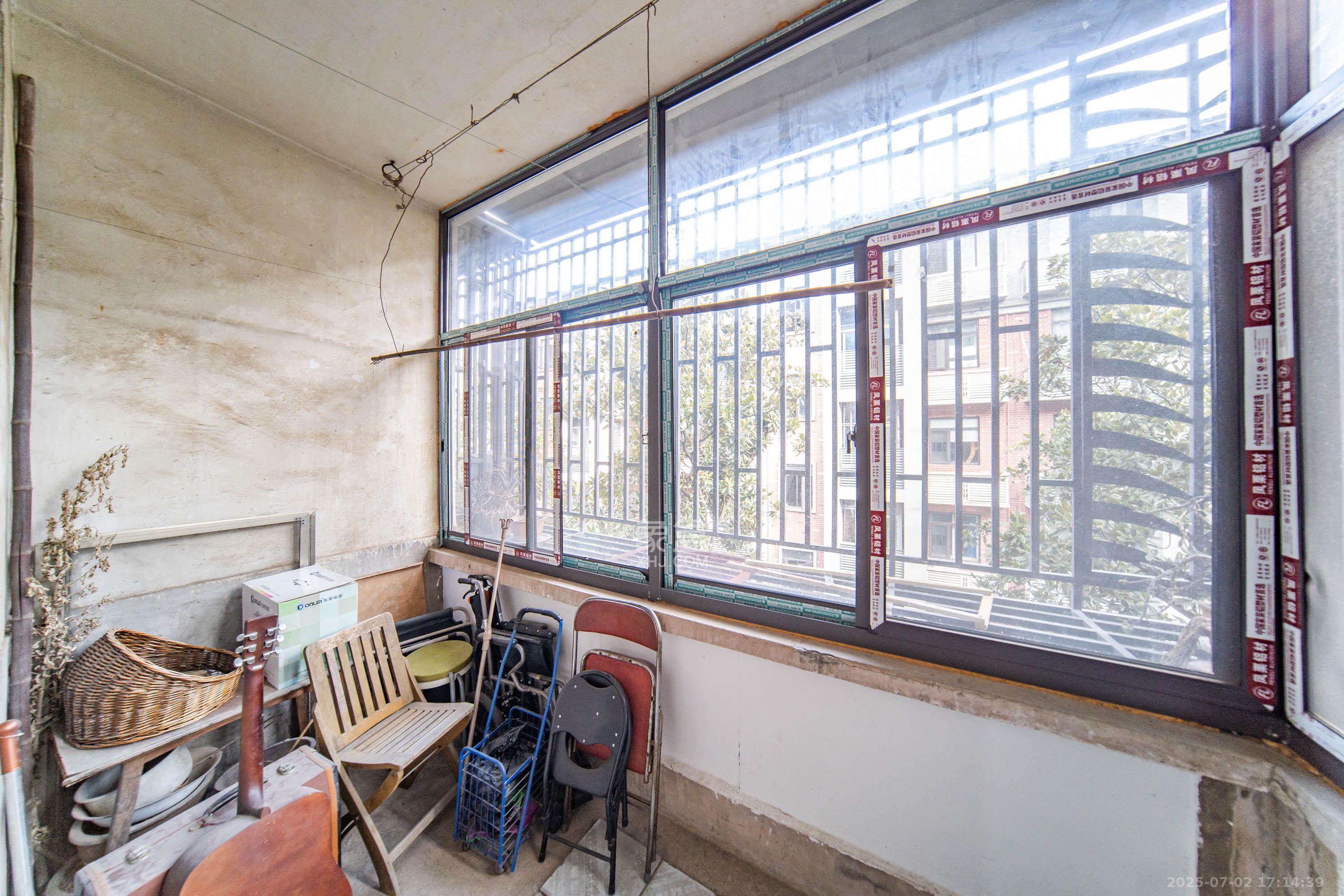 矿冶研究院(科学村社区) 3室1厅1卫 1700.0元/月 矿冶研究院(科学村社区) 3室1厅1卫 1700.0元/月室内图