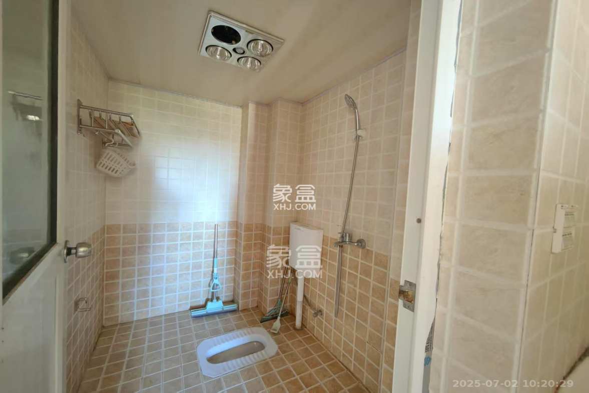 金碧文华  1室1厅1卫    1450.0元/月 金碧文华  1室1厅1卫    1450.0元/月室内图