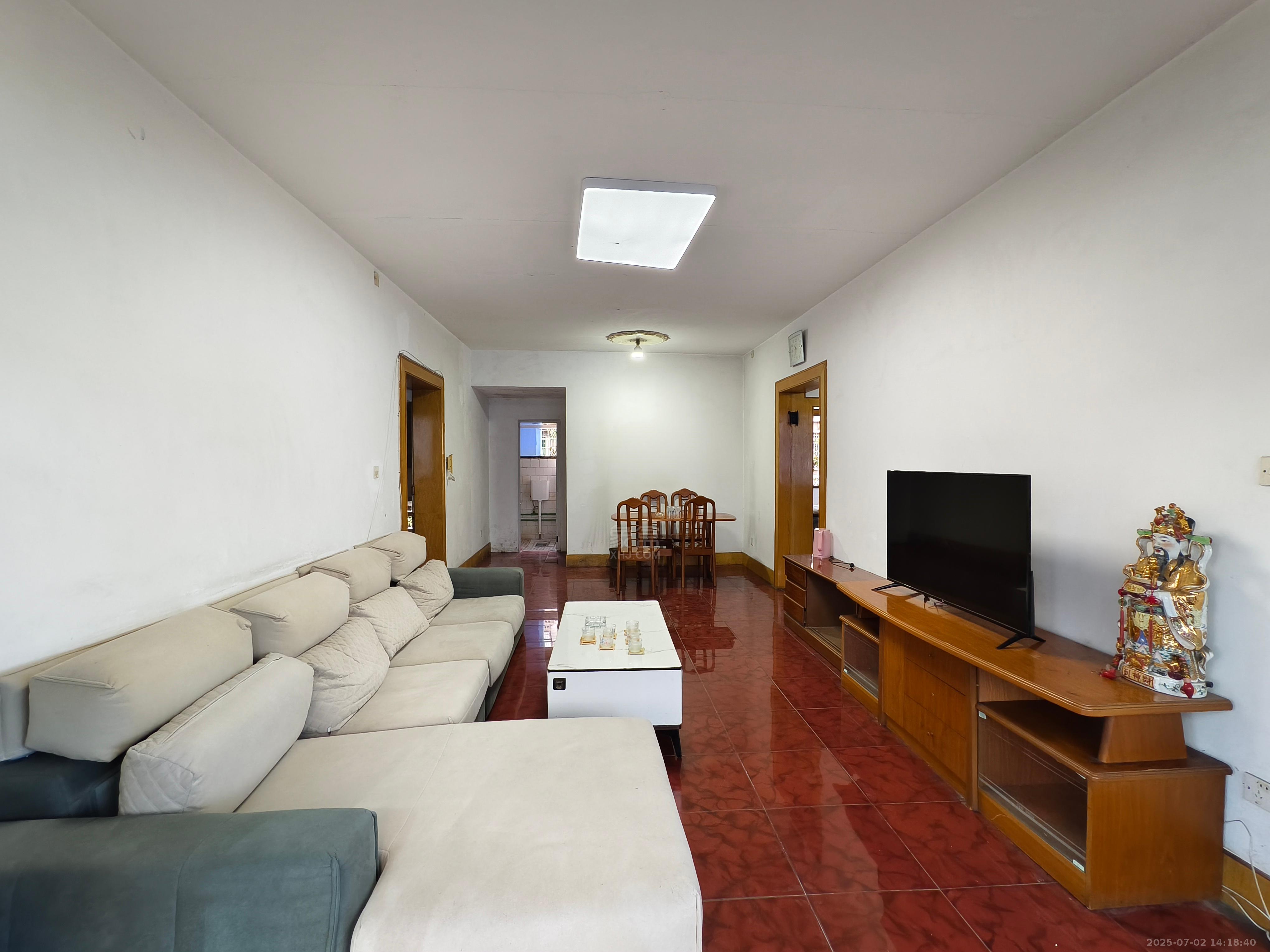 钻石花园 3室2厅1卫 1000.0元/月 钻石花园 3室2厅1卫 1000.0元/月室内图