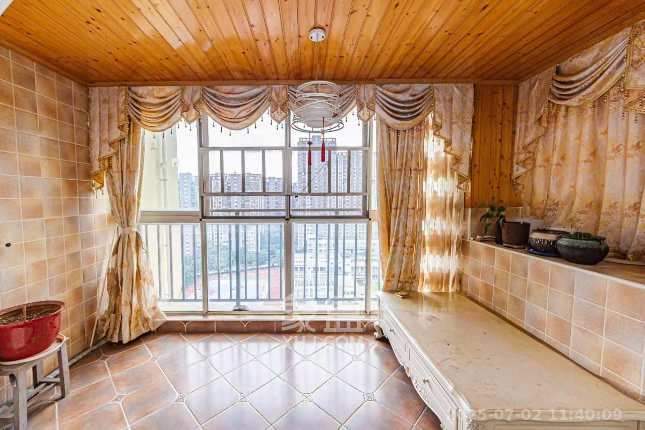 万国城(当代满庭春MOMA)三期  4室2厅2卫    2750.0元/月 万国城(当代满庭春MOMA)三期  4室2厅2卫    2750.0元/月室内图