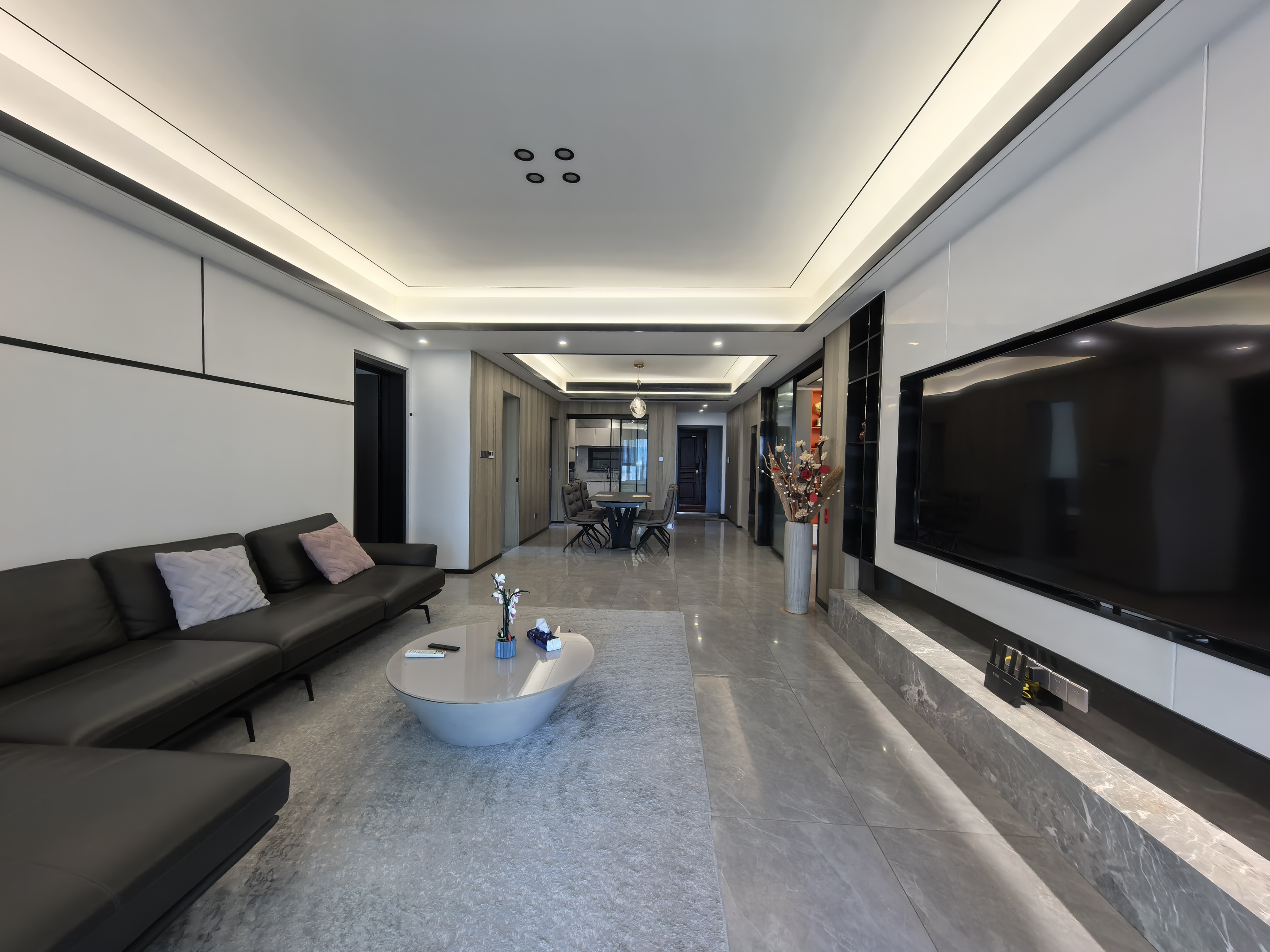 东方天澜汇 4室2厅2卫 12000.0元/月 东方天澜汇 4室2厅2卫 12000.0元/月室内图