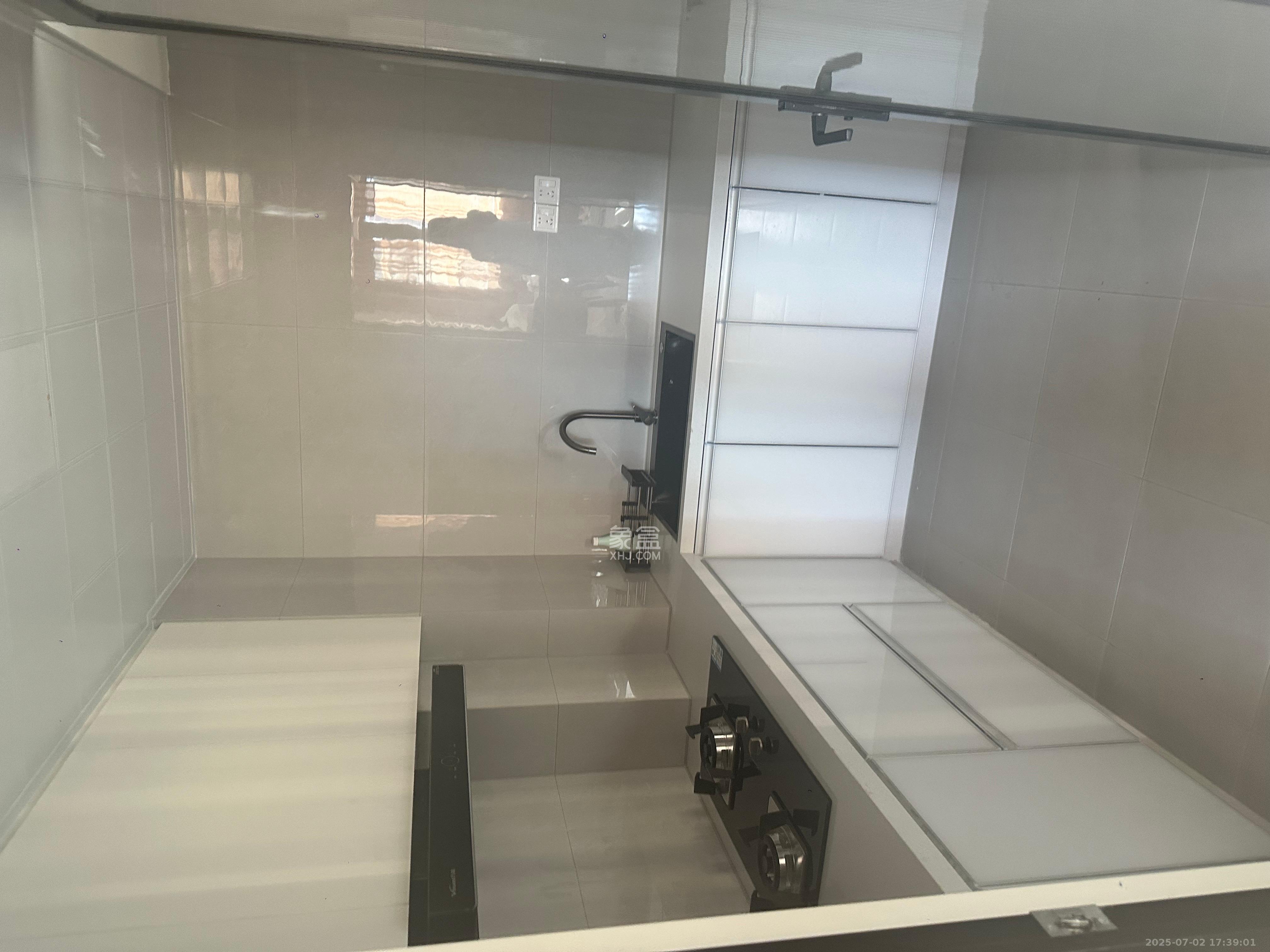 融创融公馆(融创臻苑)  2室1厅1卫    2000.0元/月 融创融公馆(融创臻苑)  2室1厅1卫    2000.0元/月室内图1