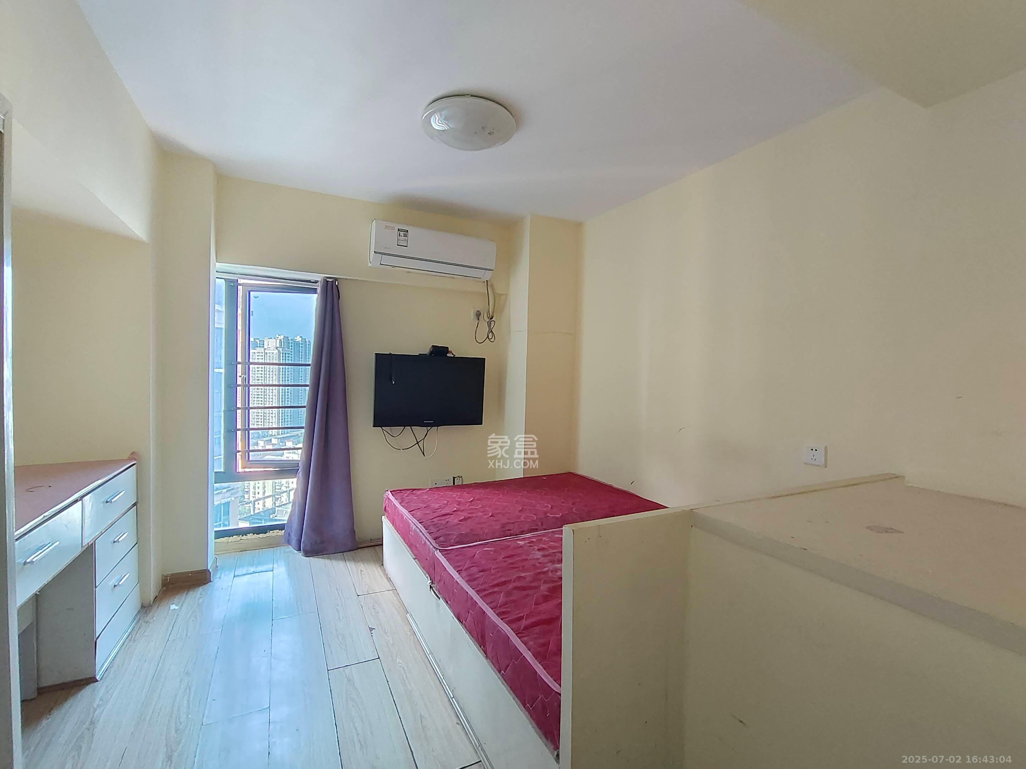 融圣国际 2室1厅1卫 1350.0元/月 融圣国际 2室1厅1卫 1350.0元/月室内图