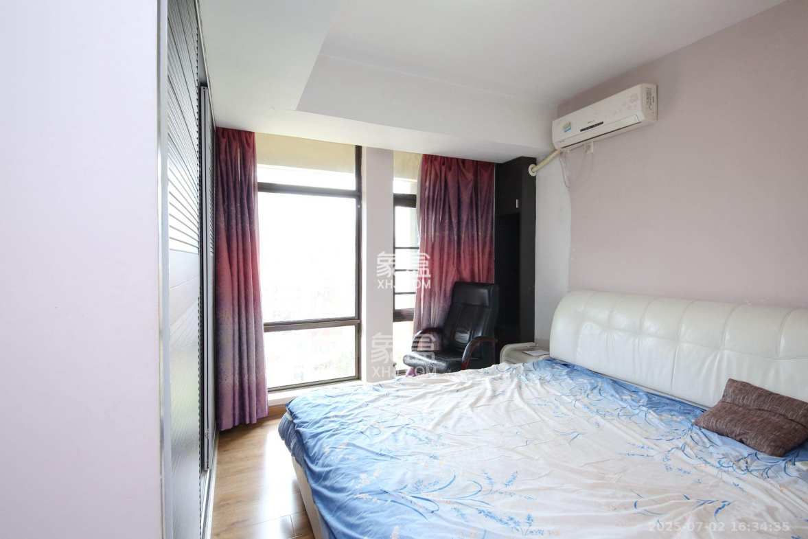 铂宫 3室2厅2卫 4500.00元/月 铂宫 3室2厅2卫 4500.00元/月室内图