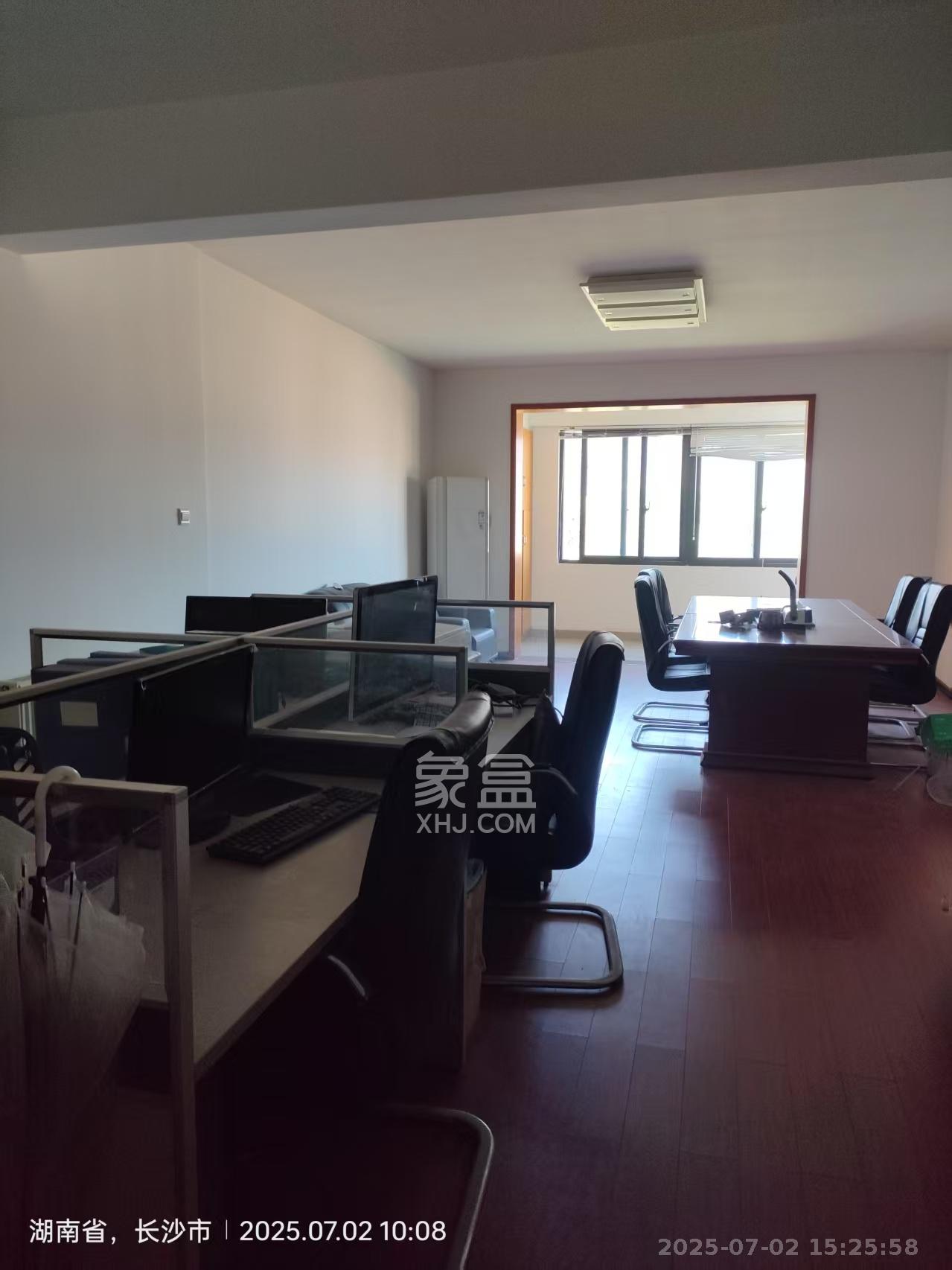 上庭苑  3室2厅2卫    3200.0元/月 上庭苑  3室2厅2卫    3200.0元/月室内图