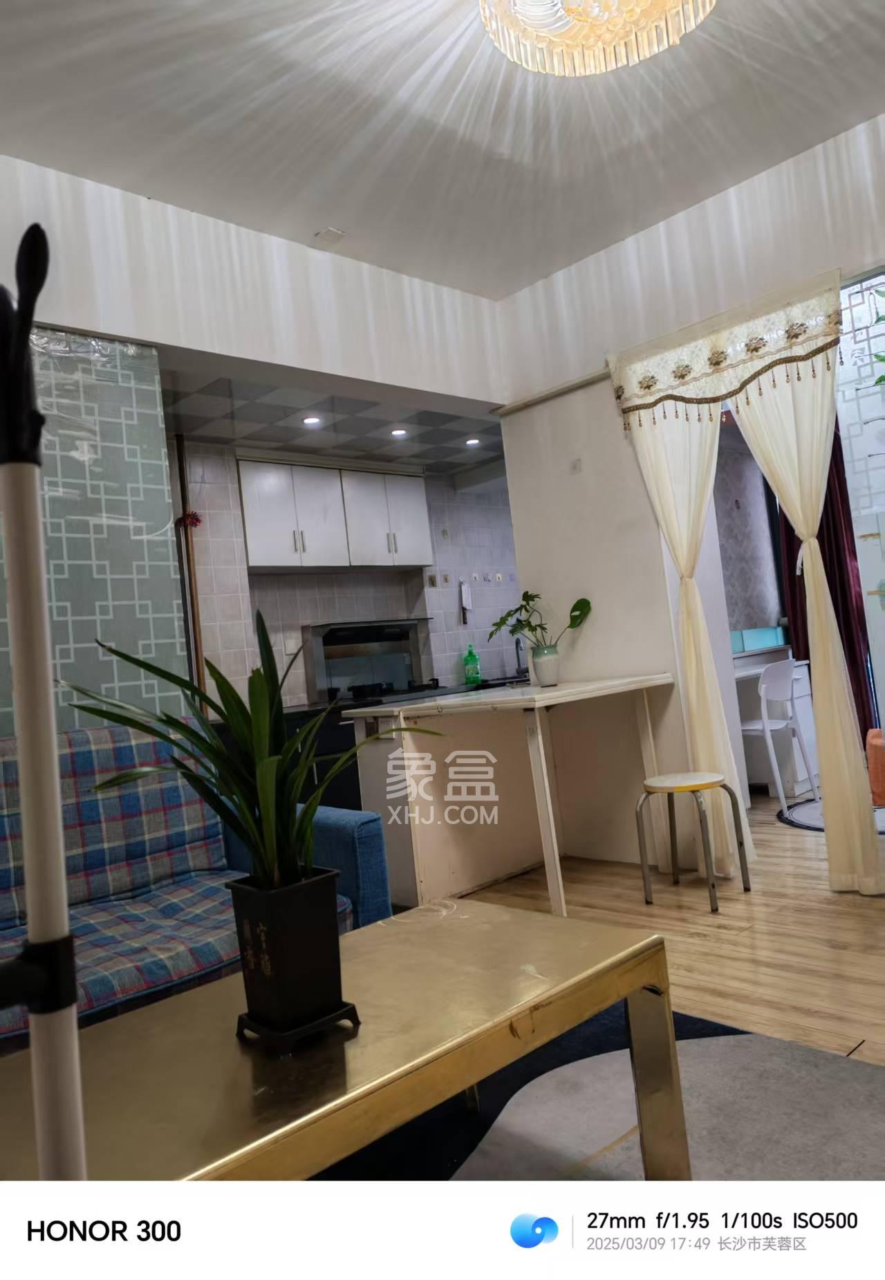 上东印象  1室1厅1卫    1600.0元/月 上东印象  1室1厅1卫    1600.0元/月室内图