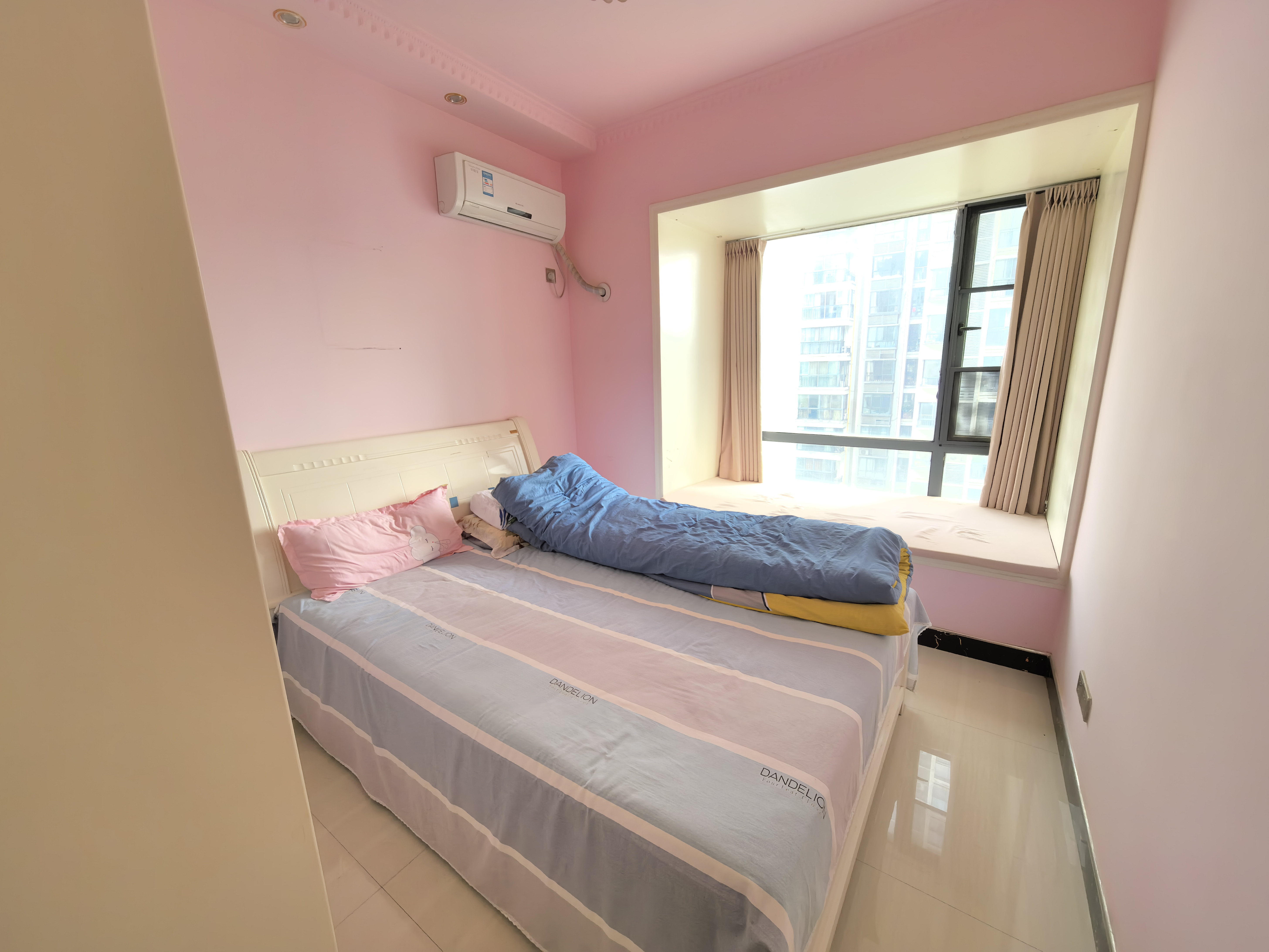 梓山湖领御 3室2厅2卫 2000.0元/月 梓山湖领御 3室2厅2卫 2000.0元/月室内图