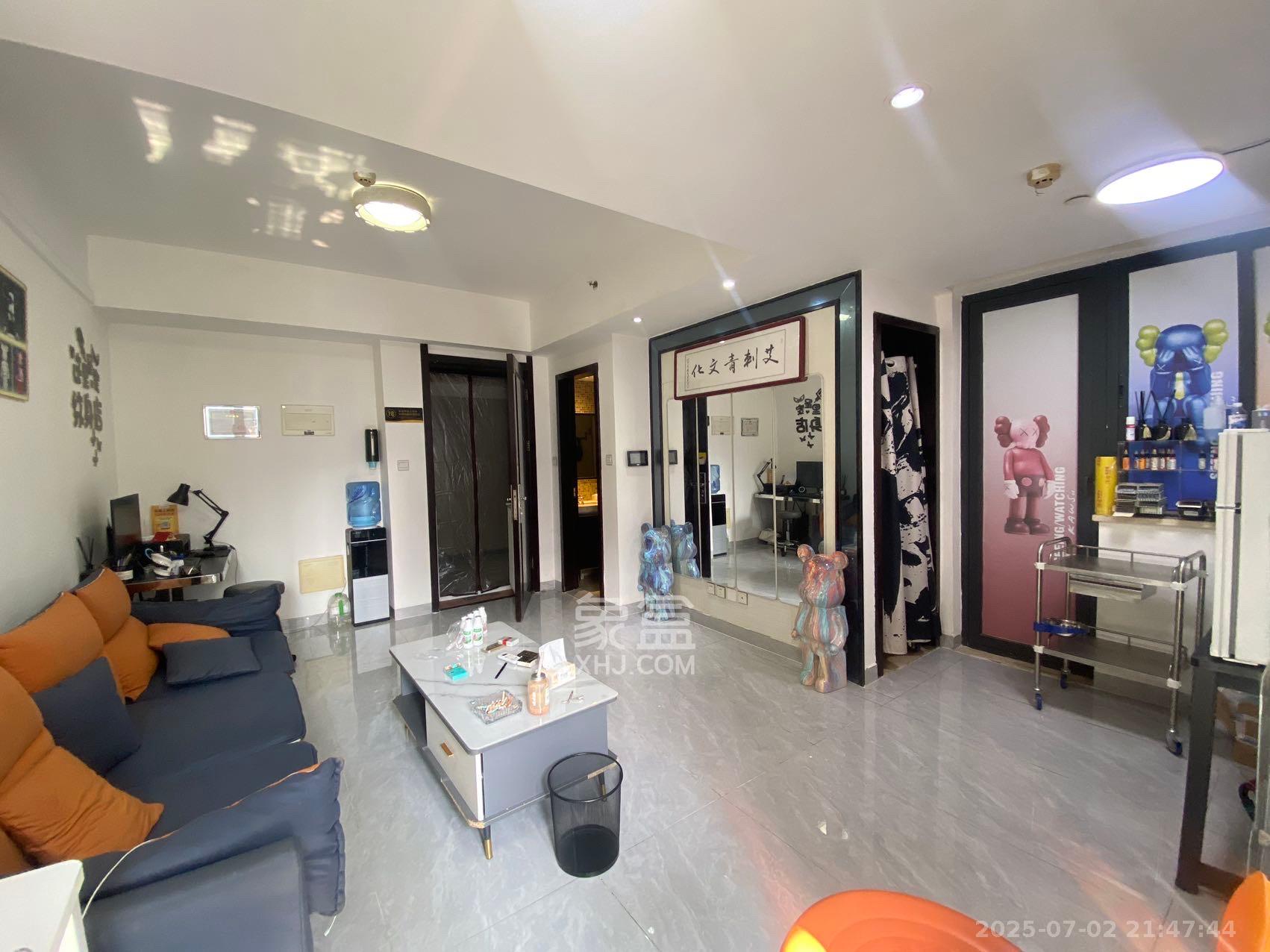 德思勤城市广场(宝格丽公寓) 1室1厅1卫 2100.0元/月 德思勤城市广场(宝格丽公寓) 1室1厅1卫 2100.0元/月室内图