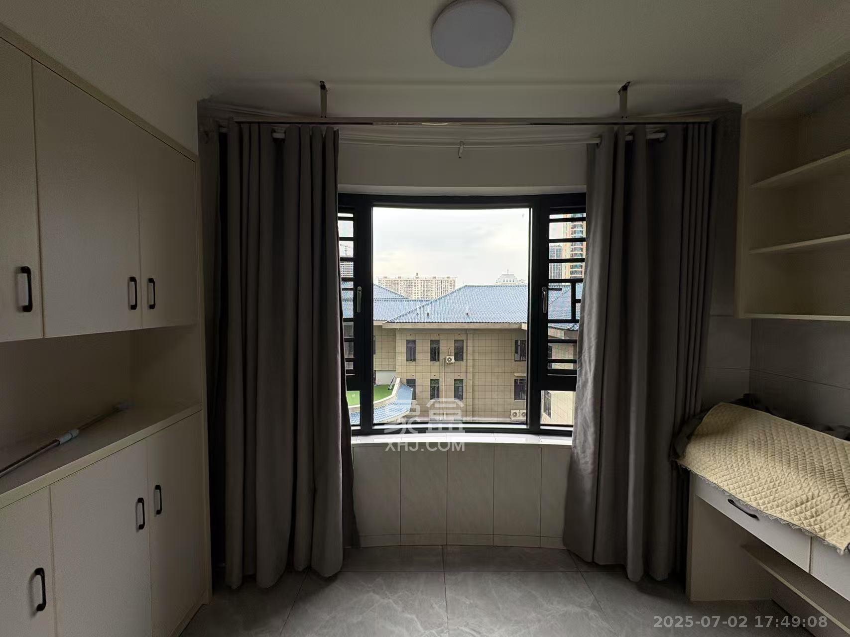 嘉雨兴园  2室1厅1卫    2800.0元/月 嘉雨兴园  2室1厅1卫    2800.0元/月室内图