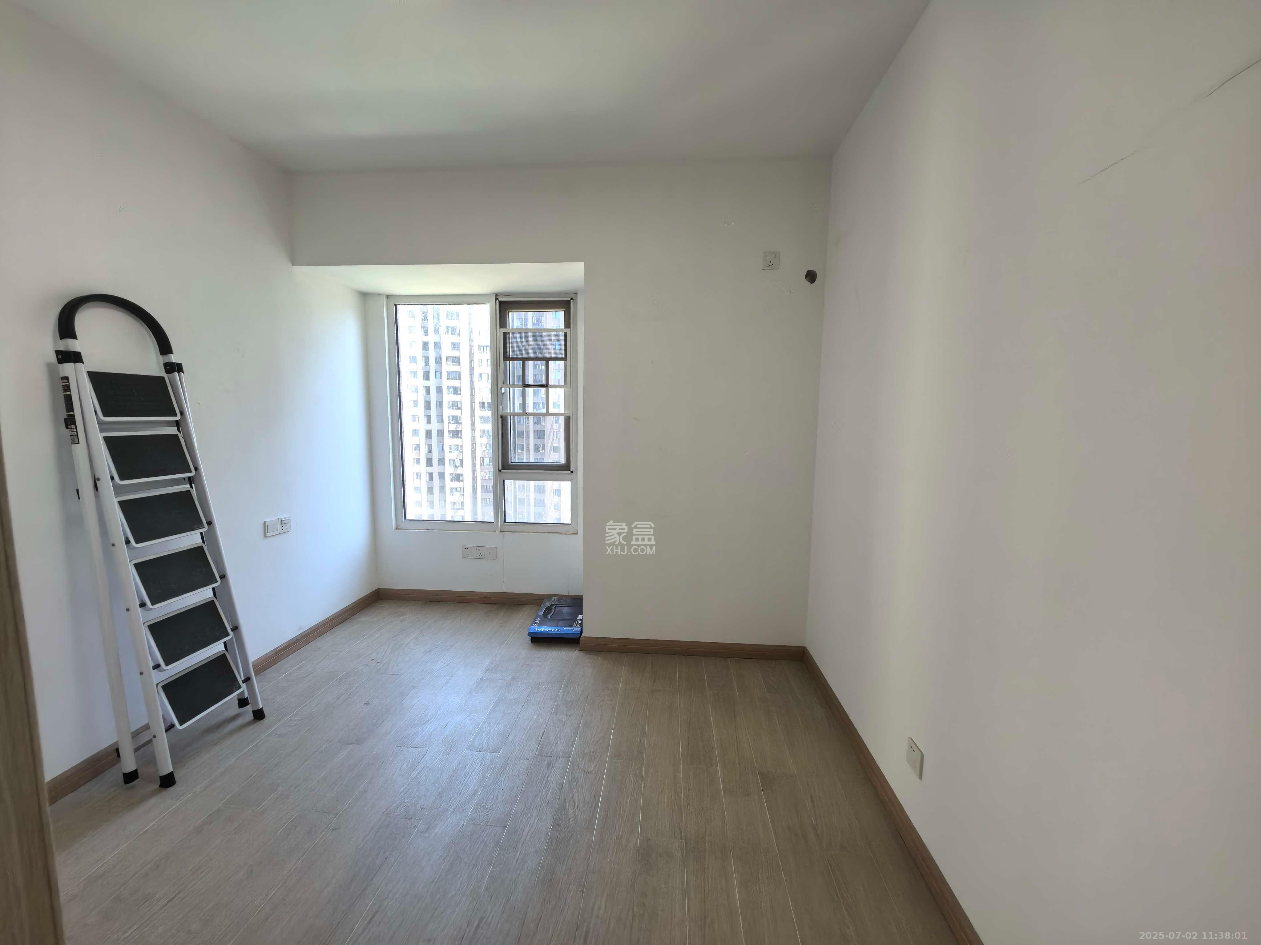 金地三千府(金地湖山樾、金地自在城) 4室2厅2卫 2000.0元/月 金地三千府(金地湖山樾、金地自在城) 4室2厅2卫 2000.0元/月室内图