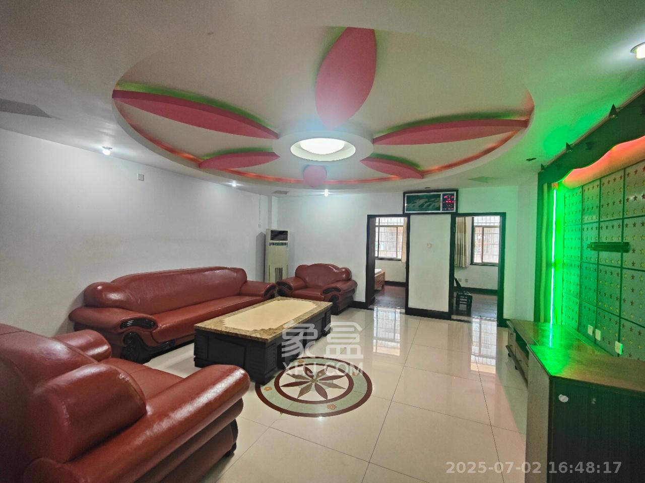 星沙一区  3室2厅2卫    1500.0元/月 星沙一区  3室2厅2卫    1500.0元/月室内图