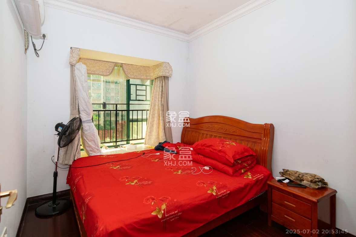 富基世纪公园  3室2厅1卫    53.8万 富基世纪公园  3室2厅1卫    53.8万卧室