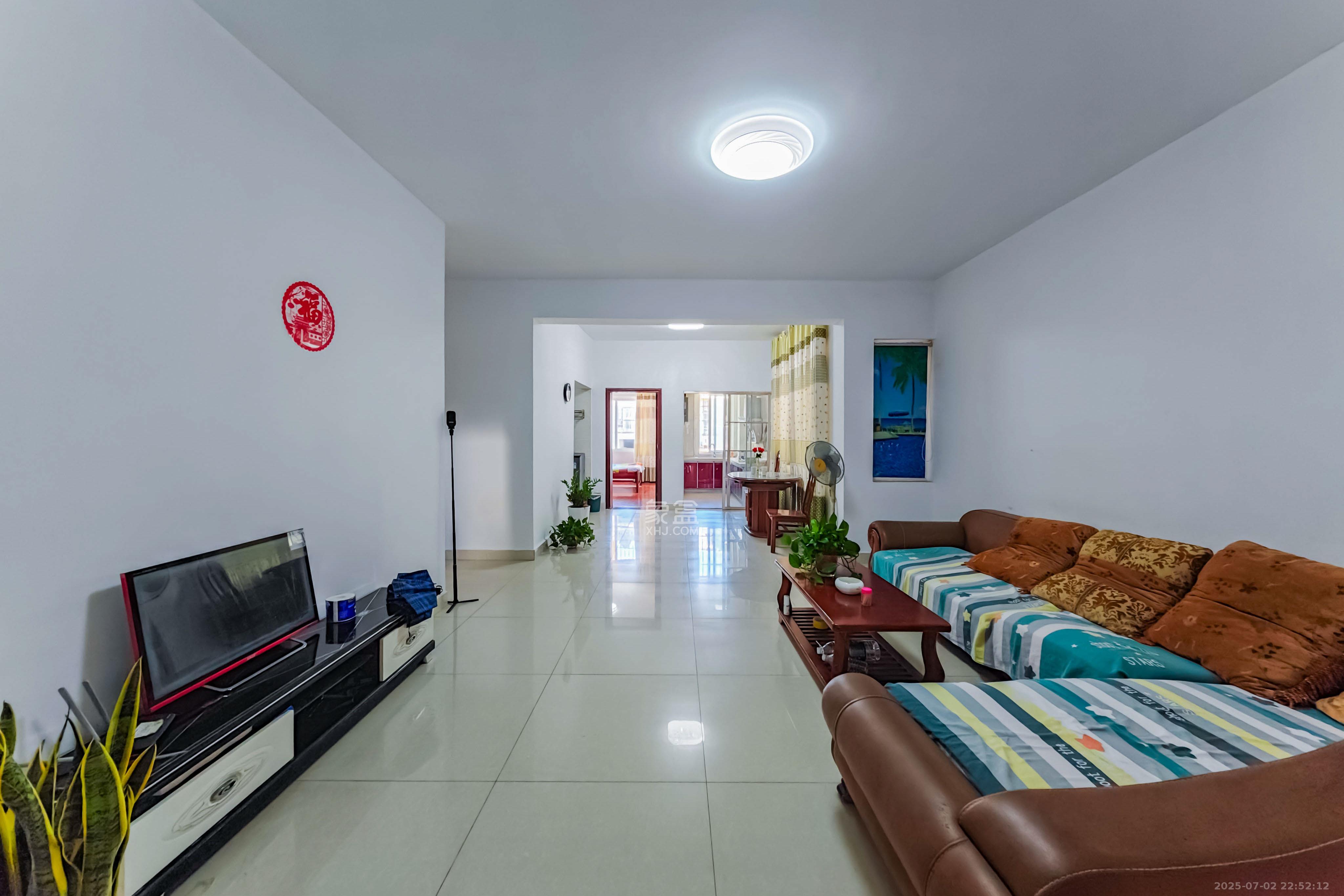 旺盛佳园 3室2厅2卫 58.0万 旺盛佳园 3室2厅2卫 58.0万客厅