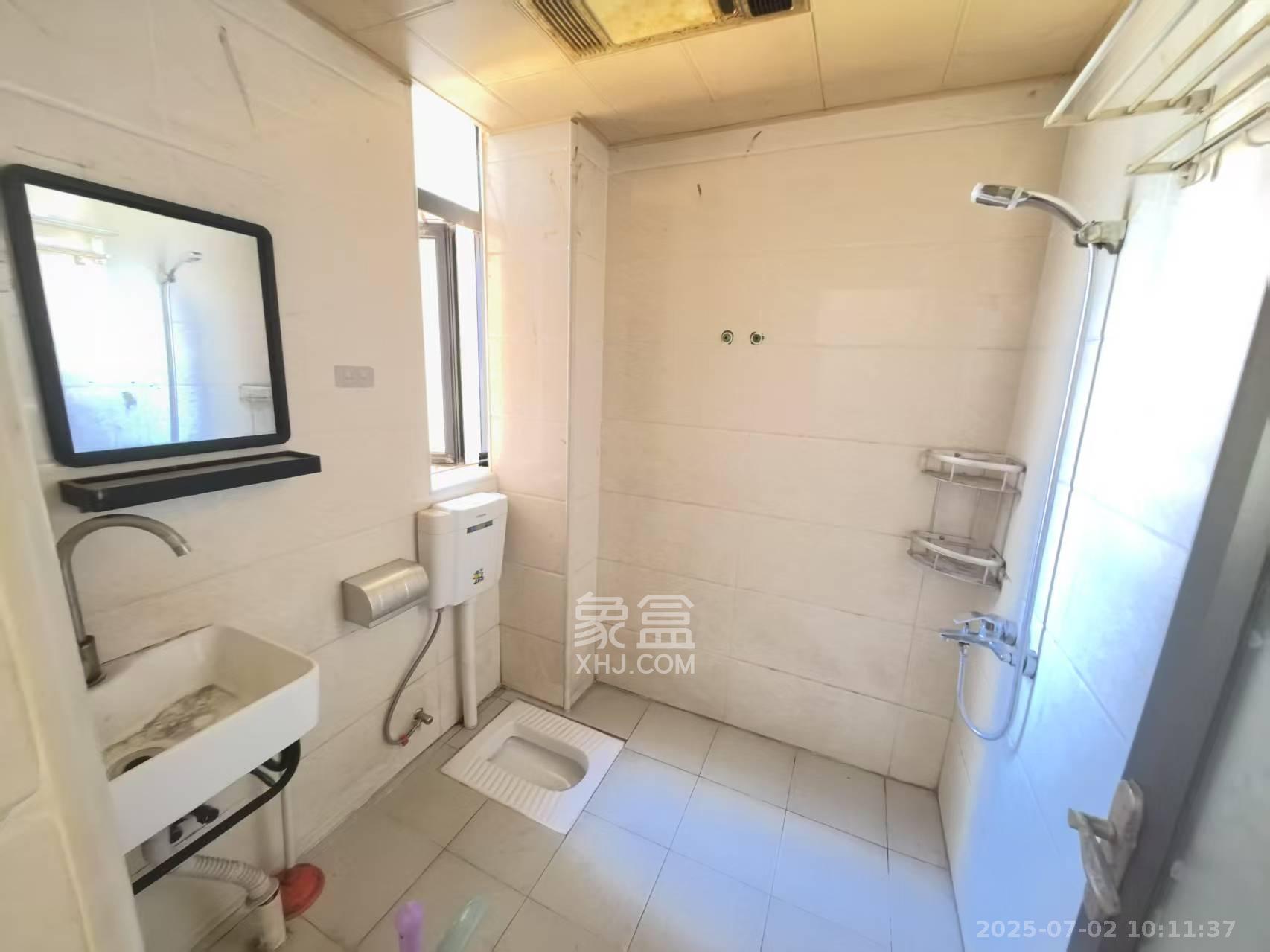 星雅美辰  1室2厅2卫   2800.00元/月室内图
