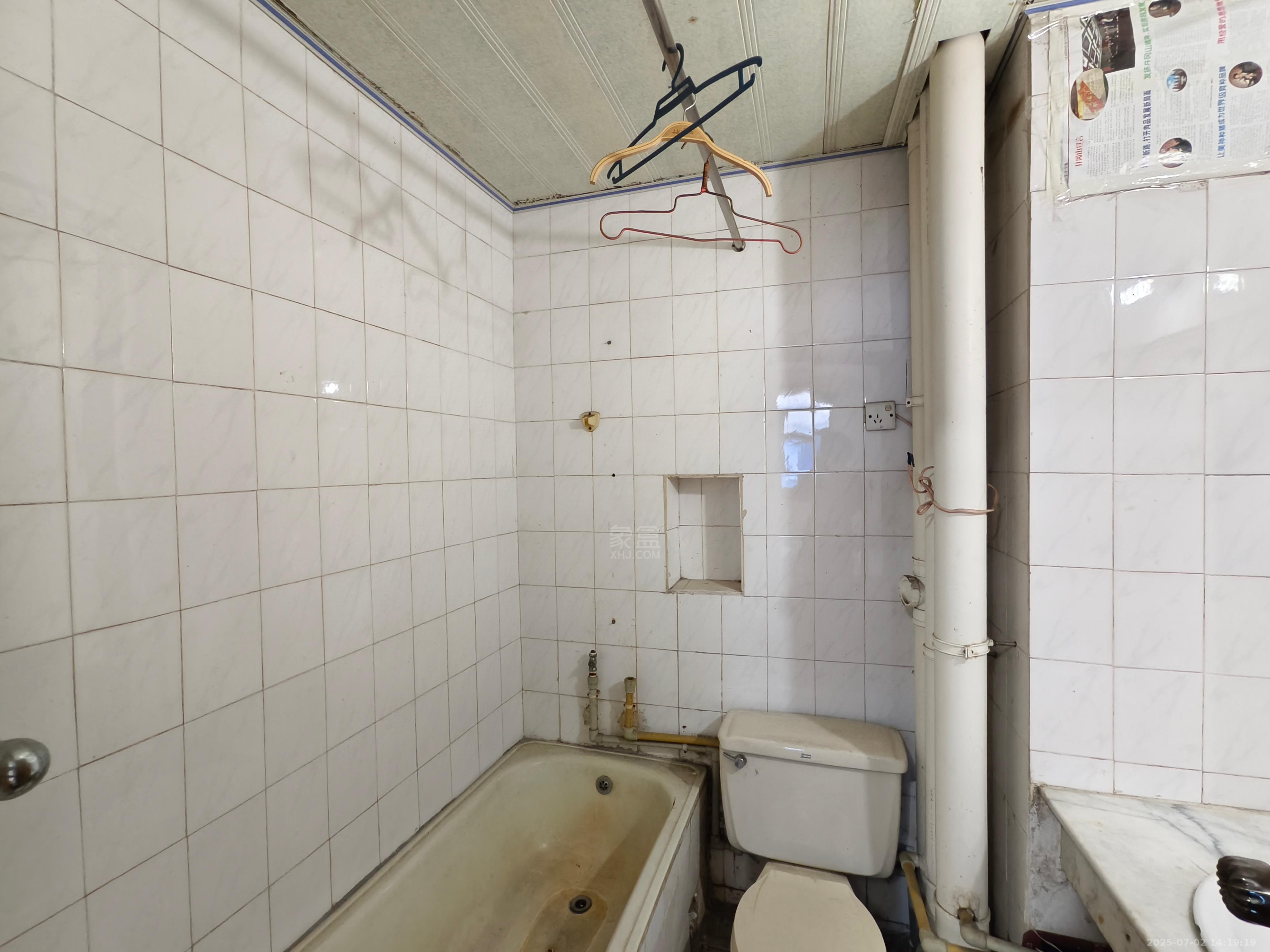 钻石花园 3室2厅1卫 1000.0元/月 钻石花园 3室2厅1卫 1000.0元/月室内图