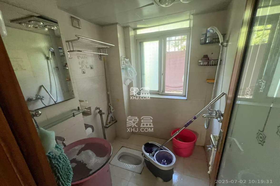 天翔新新家园 3室1厅1卫 2300.00元/月 天翔新新家园 3室1厅1卫 2300.00元/月室内图