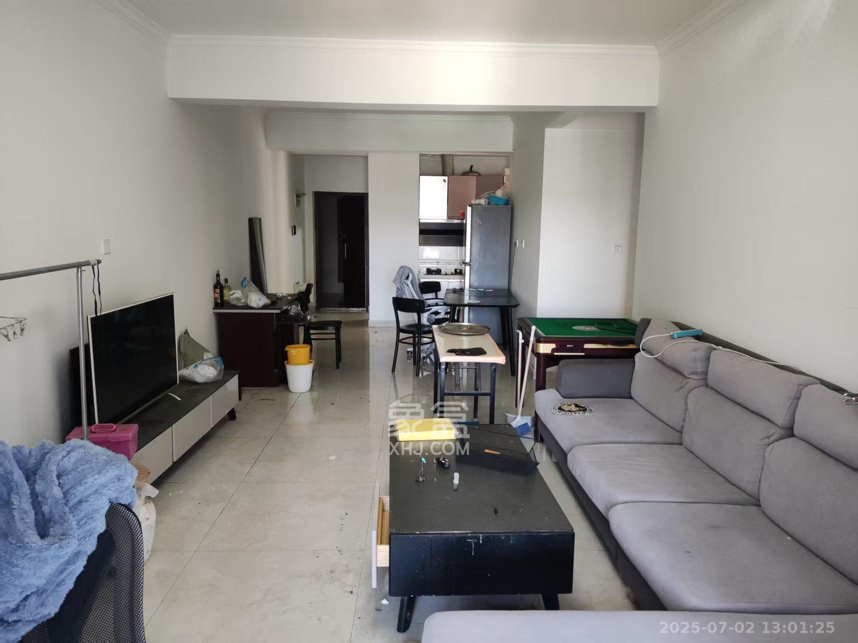 天元涉外景园B区 3室2厅2卫 2200.0元/月 天元涉外景园B区 3室2厅2卫 2200.0元/月室内图