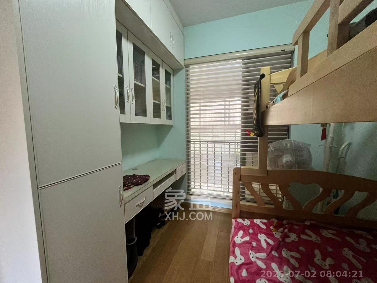 中海国际三期 3室2厅2卫 2600.0元/月 中海国际三期 3室2厅2卫 2600.0元/月室内图