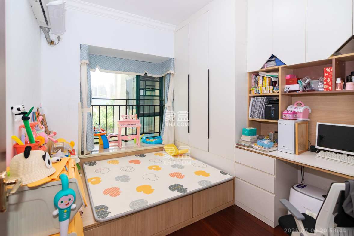 富基世纪公园  3室2厅1卫    53.8万 富基世纪公园  3室2厅1卫    53.8万卧室