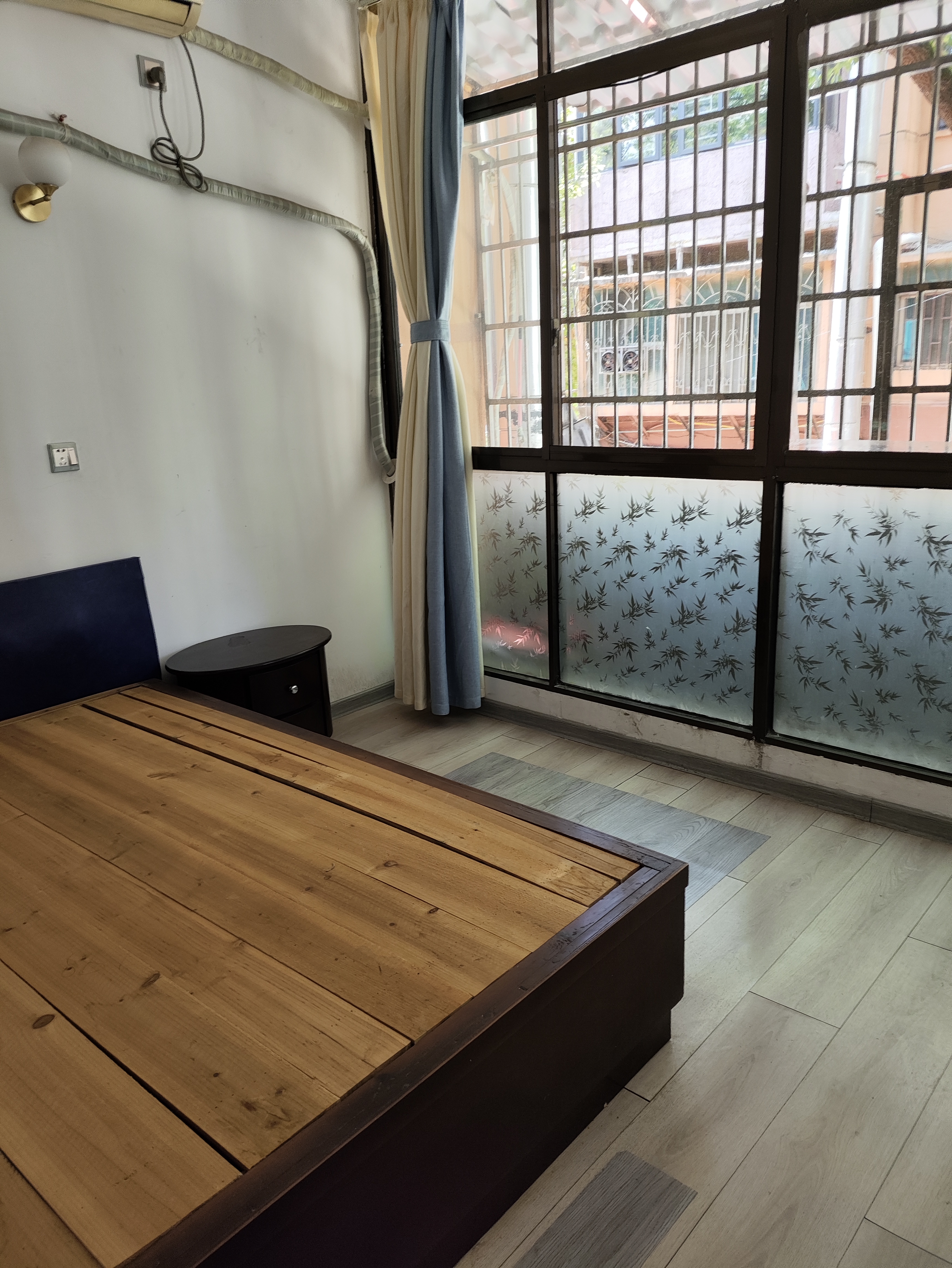 五金百货小区 2室1厅1卫 650.0元/月 五金百货小区 2室1厅1卫 650.0元/月室内图