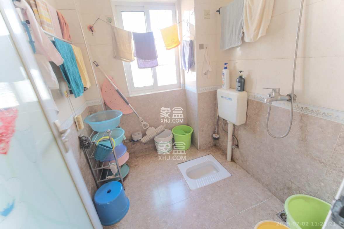 山水湾 3室1厅1卫 1800.0元/月 山水湾 3室1厅1卫 1800.0元/月室内图