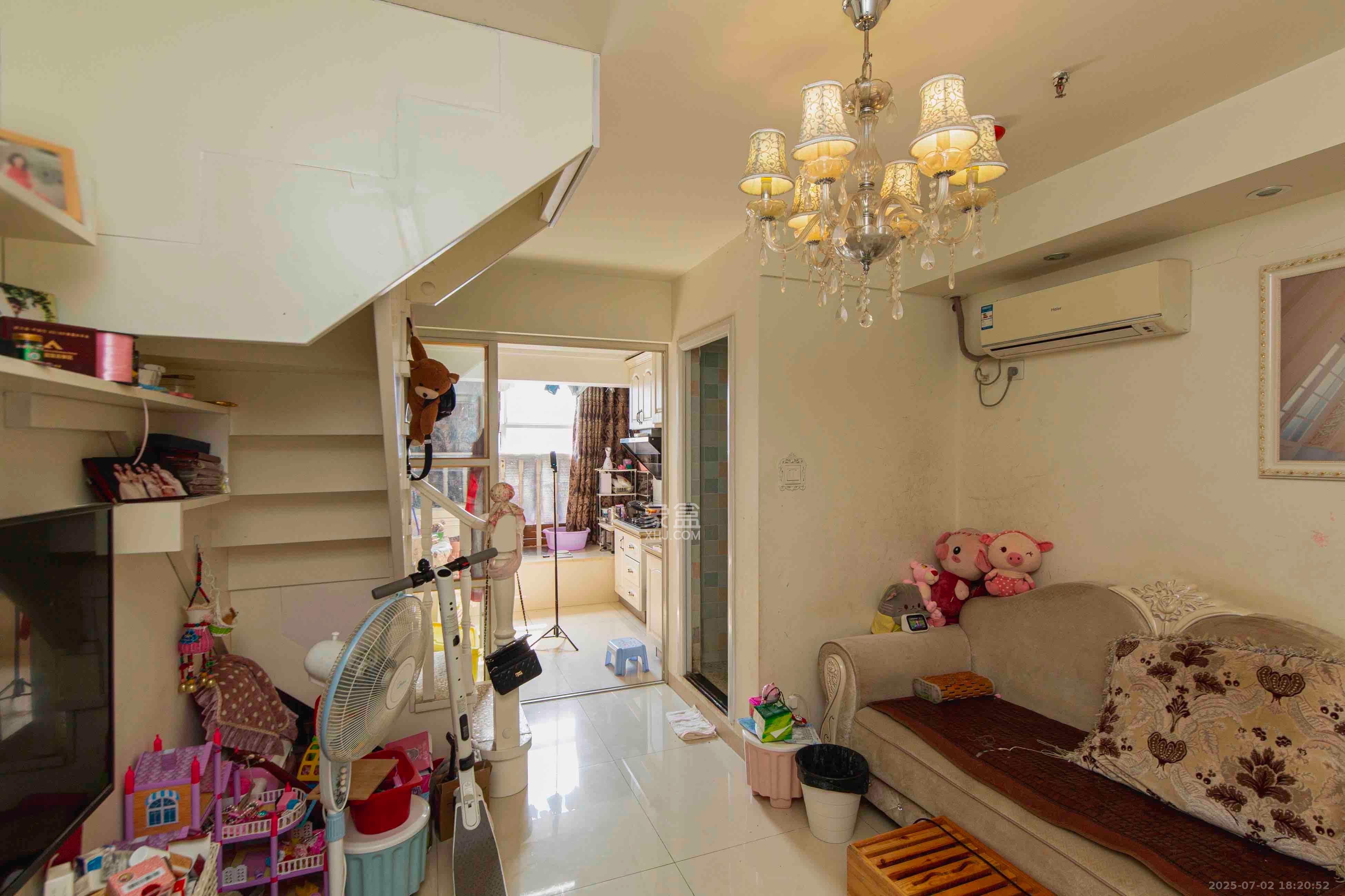 金色loft(鑫秋大厦) 2室2厅1卫 2100.0元/月 金色loft(鑫秋大厦) 2室2厅1卫 2100.0元/月室内图